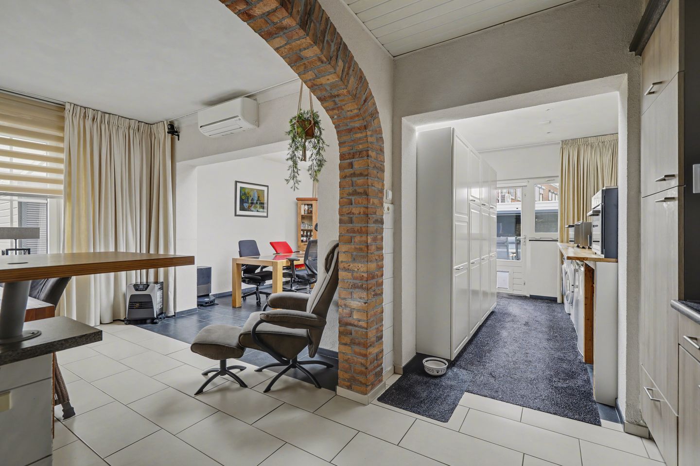 Foto 10 van Alberdingk Thijmstraat 28