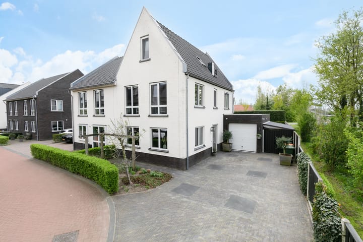 Beekhof 1 main image