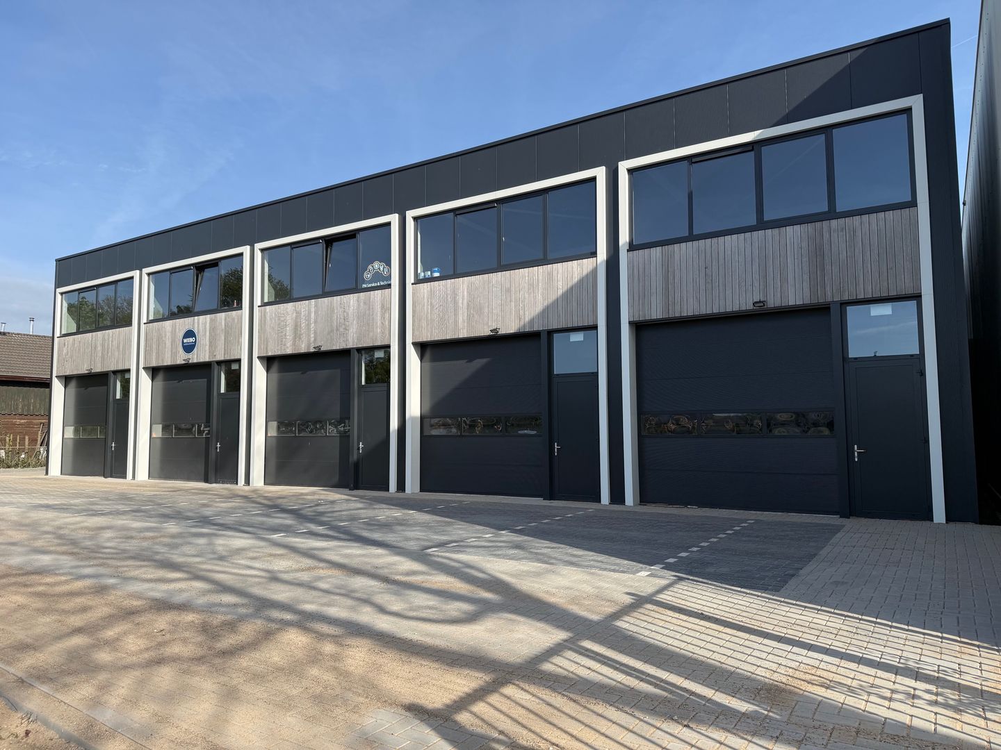 View photo 3 of Industrieweg 91-a