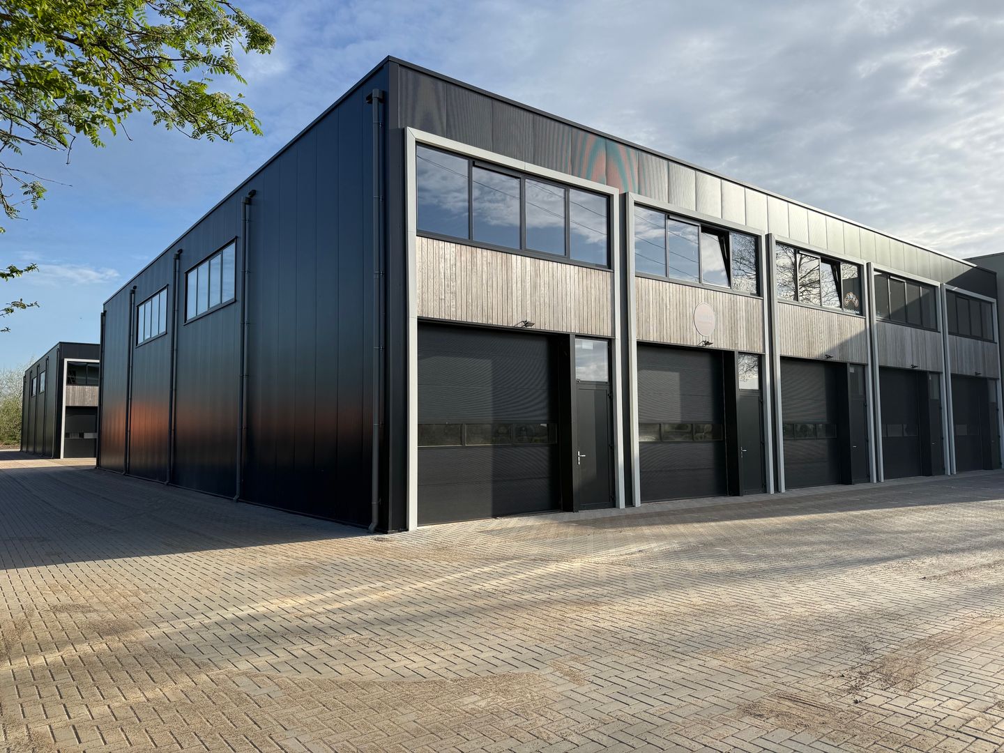 View photo 1 of Industrieweg 91-a