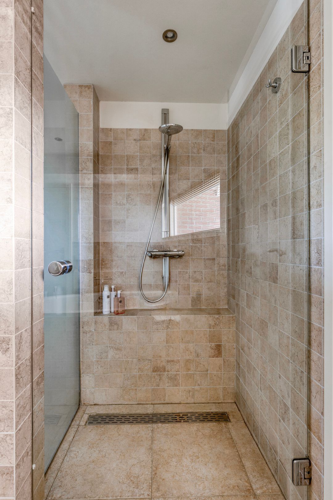 Photo 43 of Julianasingel 39