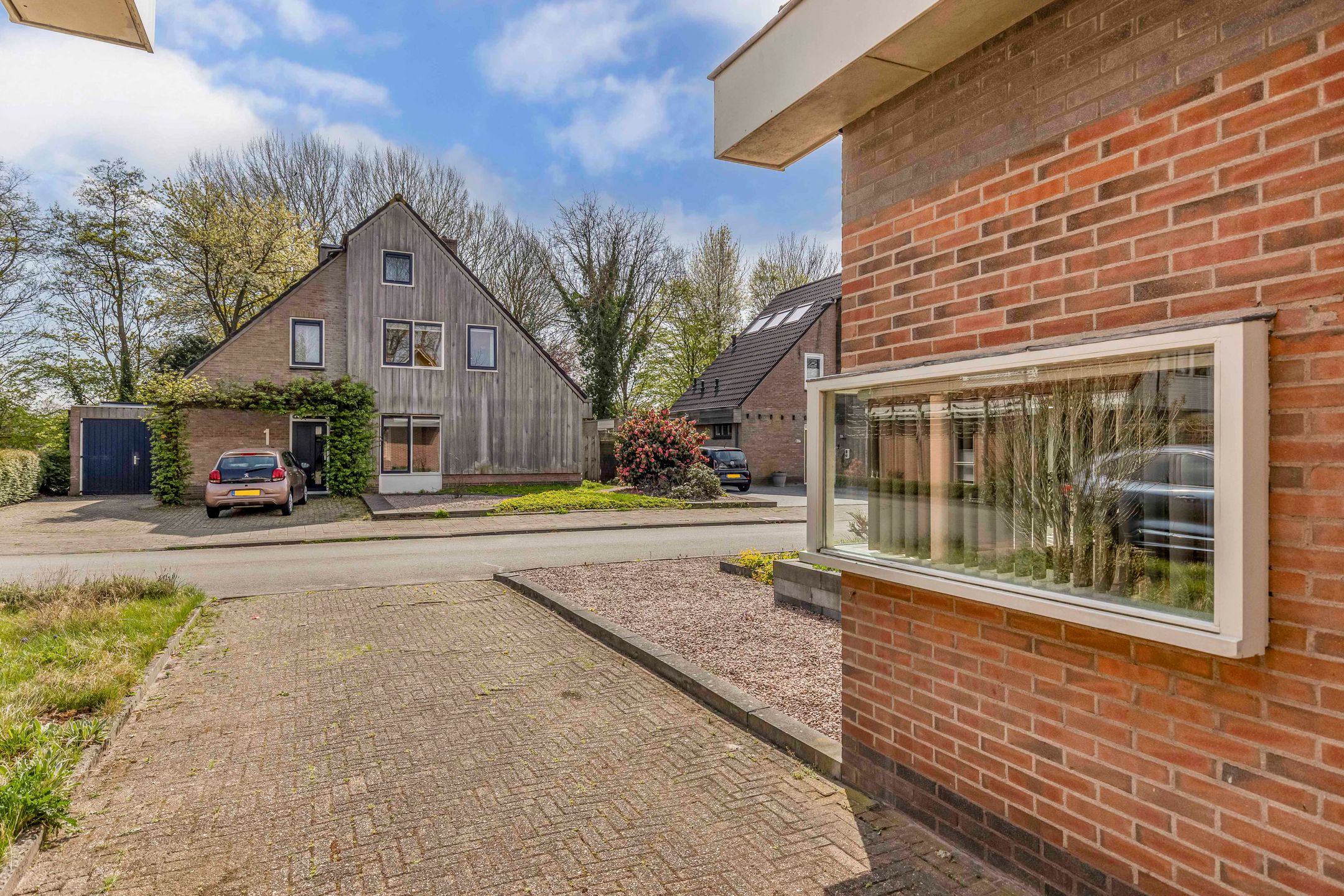 Foto 33 van De Rival 10