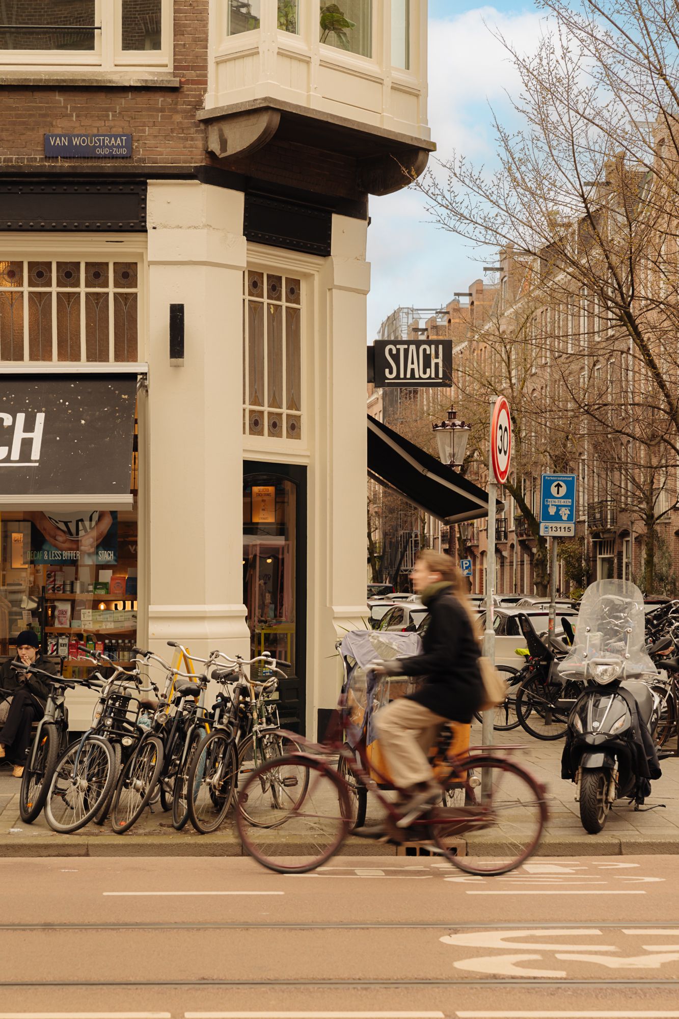 Photo 24 of Pieter Aertszstraat 100-1