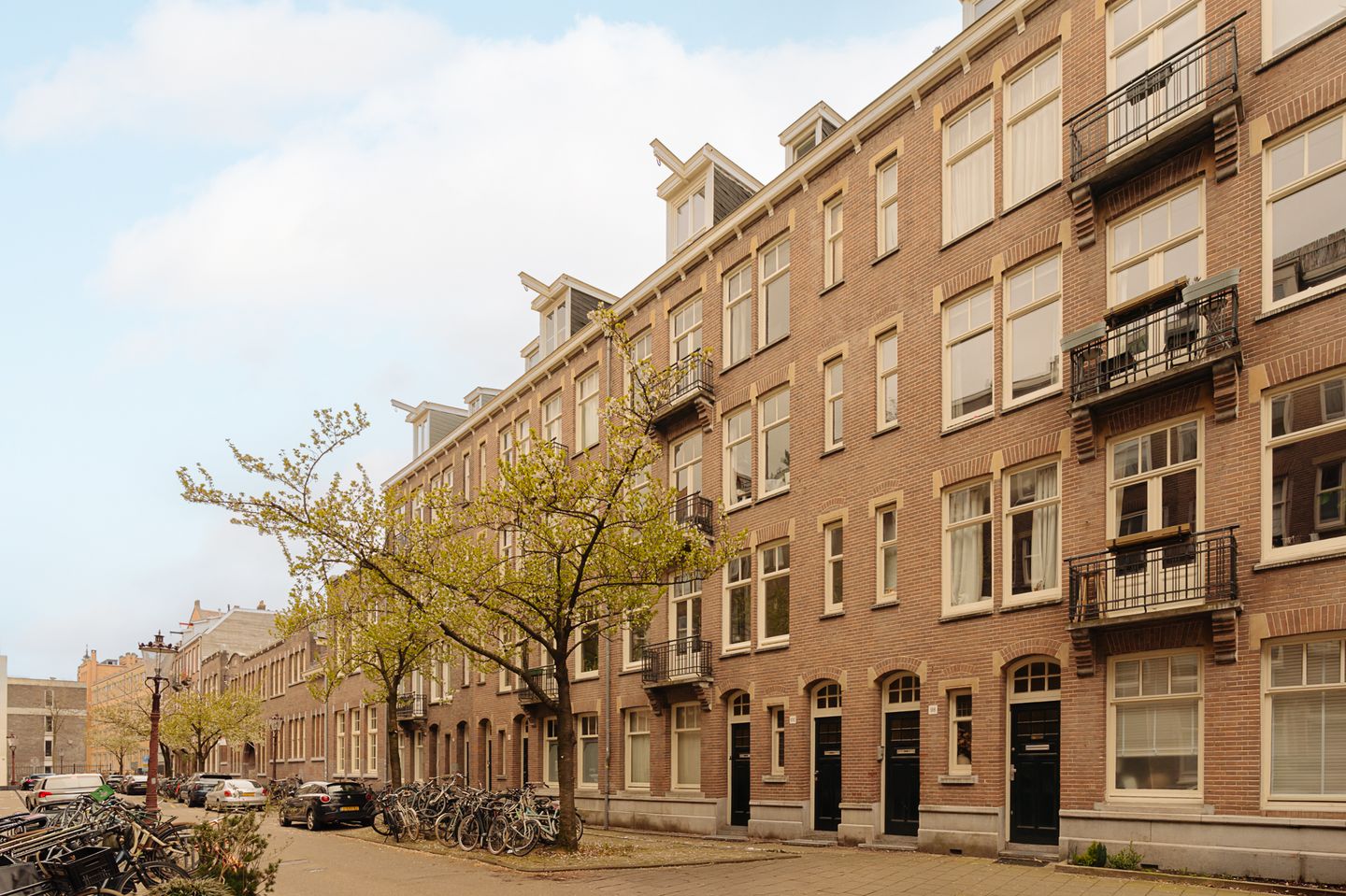 Photo 25 of Pieter Aertszstraat 100-1