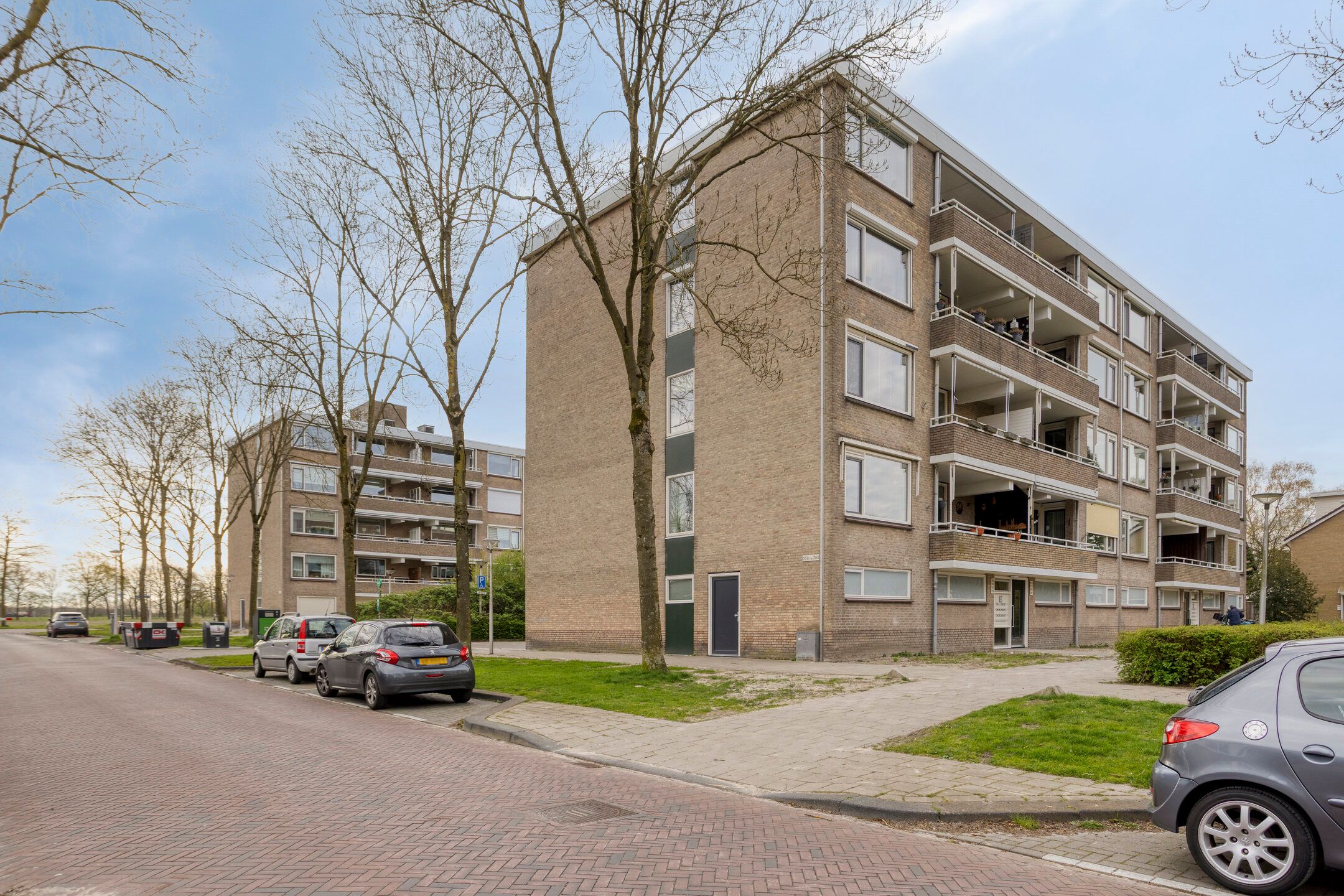 J.J. van Deinselaan 358 