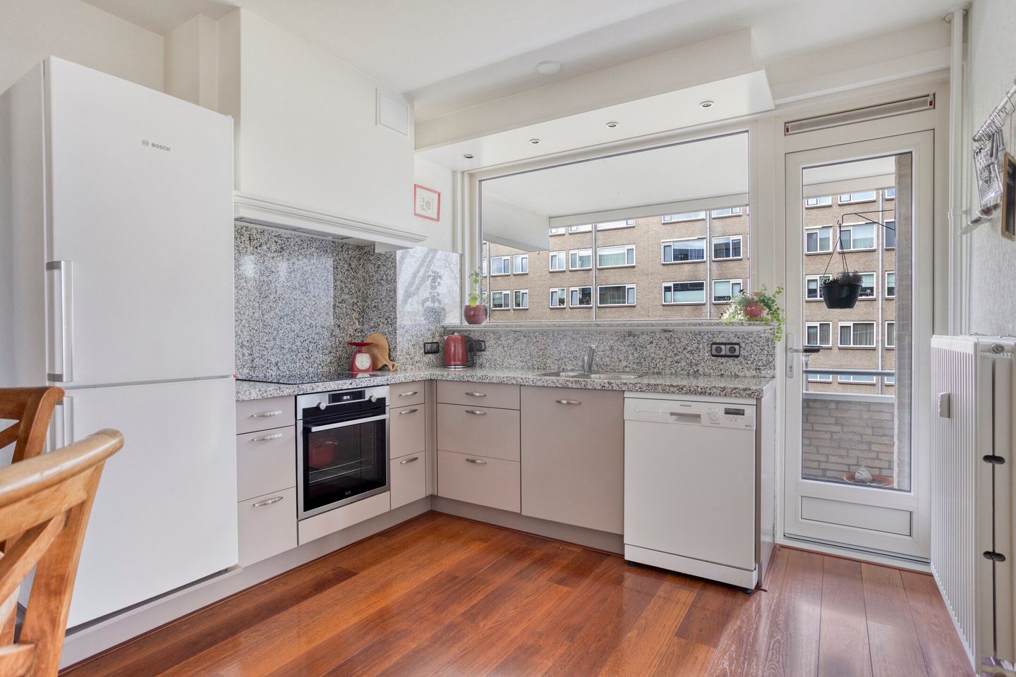 Foto 20 van J.J. van Deinselaan 358