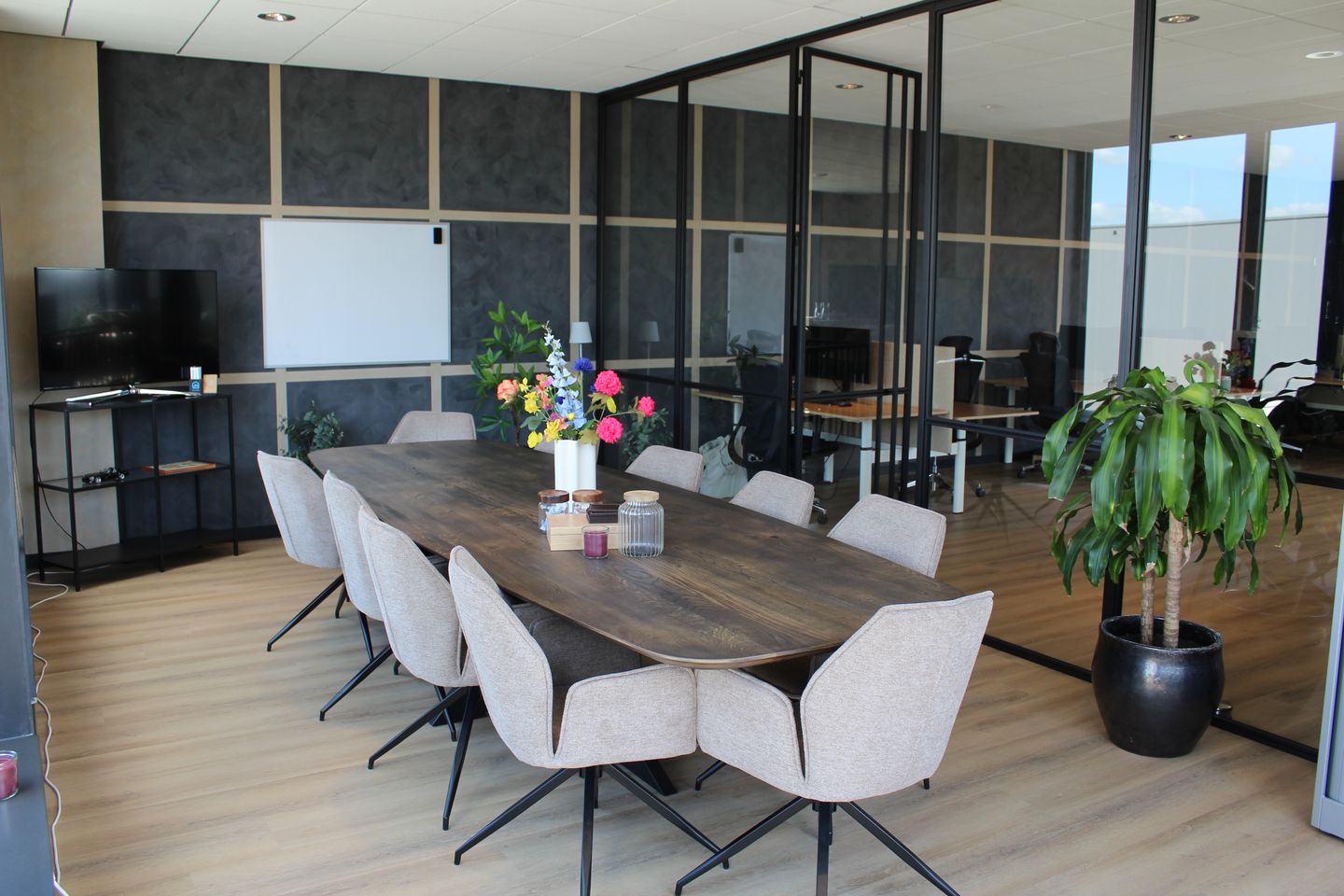 View photo 5 of Hulsenboschstraat 21-L