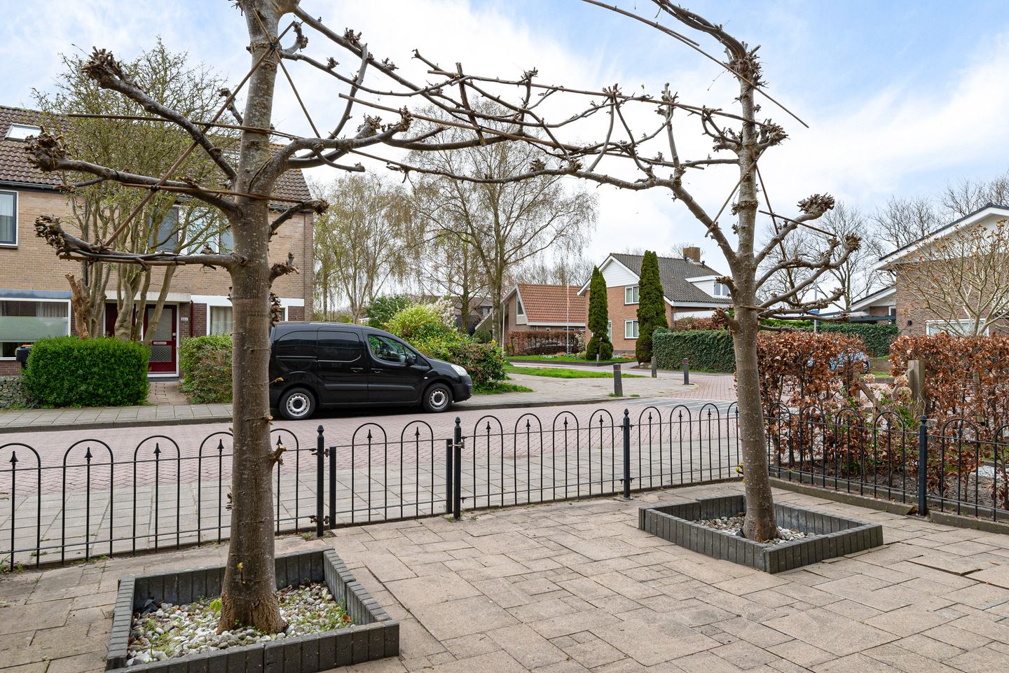 Photo 34 of Langeweide 329