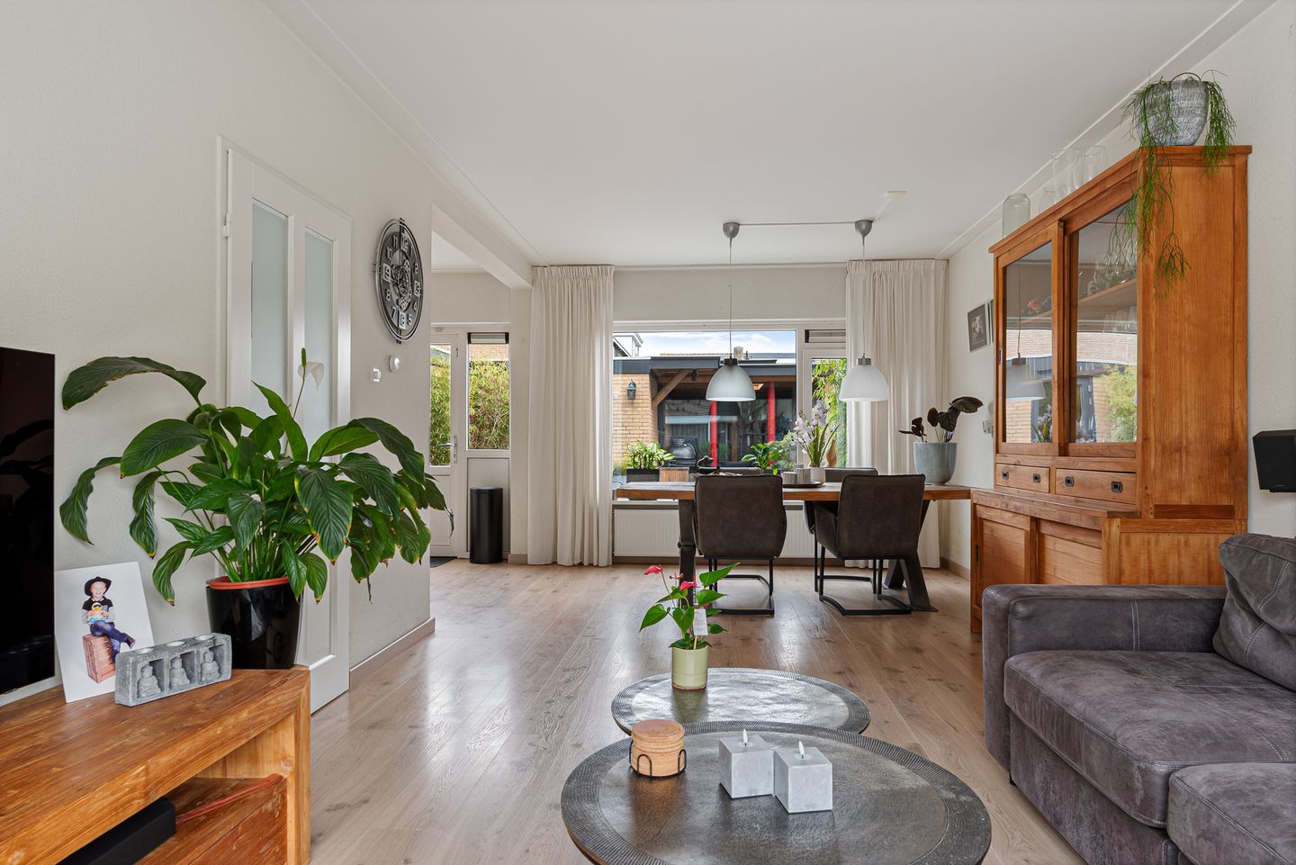 Photo 5 of Langeweide 329