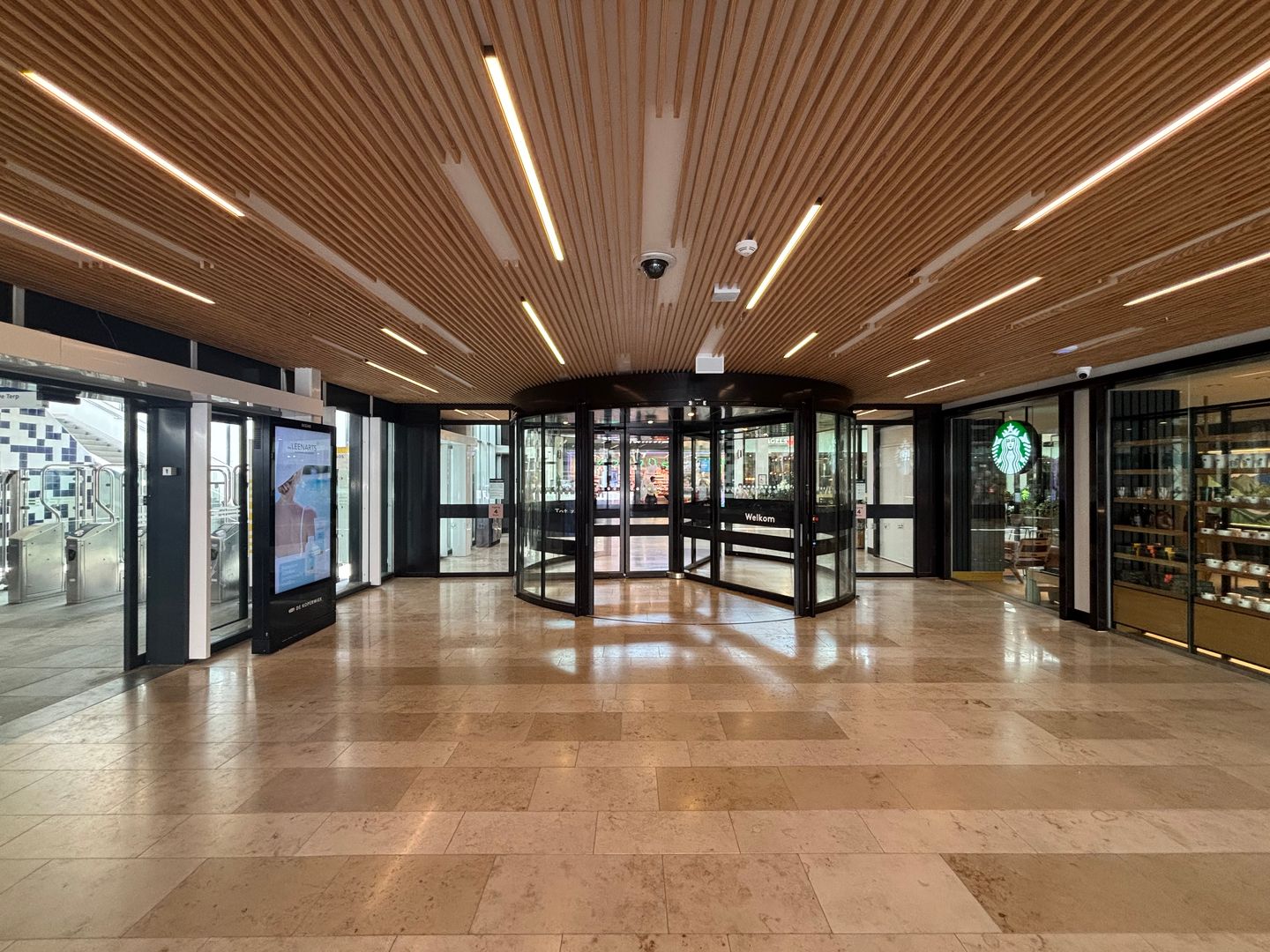 Bekijk foto 3 van Stadsplein 101-105