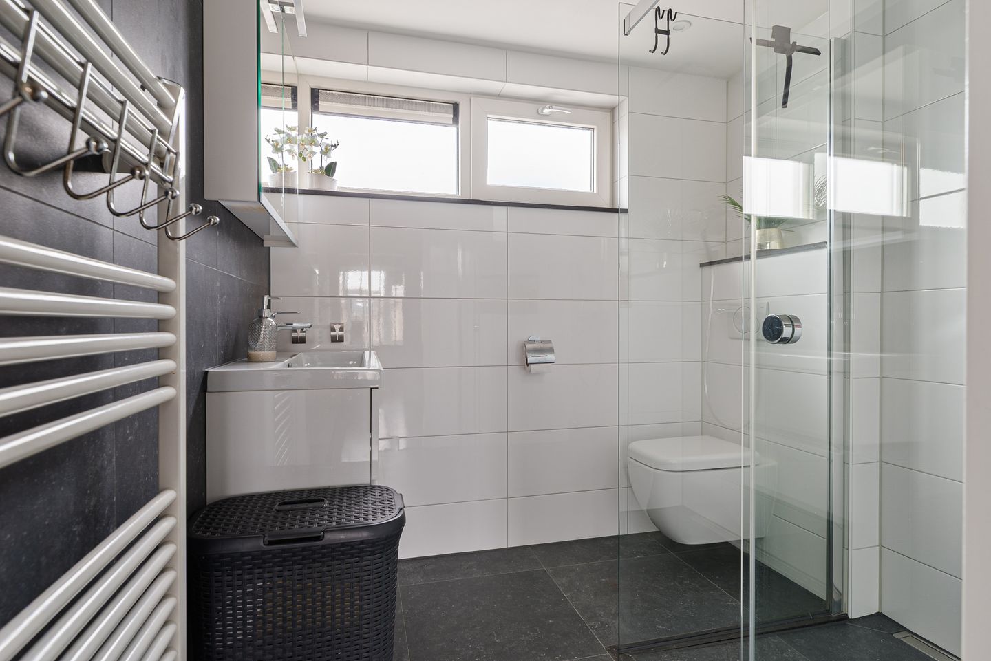 Photo 19 of Langeweide 329