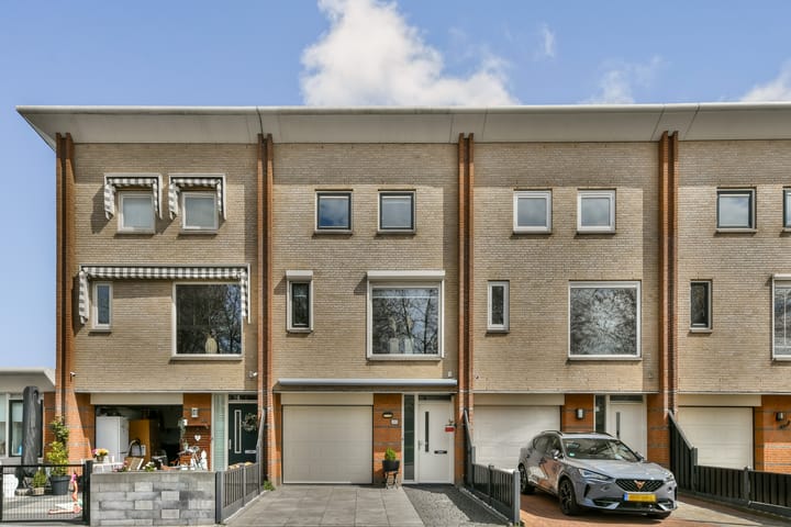 Simone de Beauvoirstraat 45