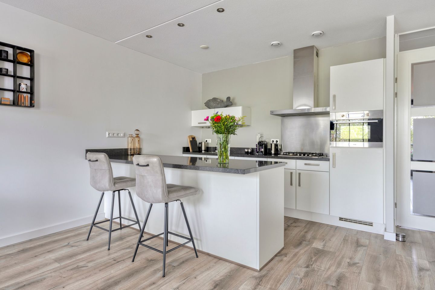 Photo 4 of Westdam 1-J1