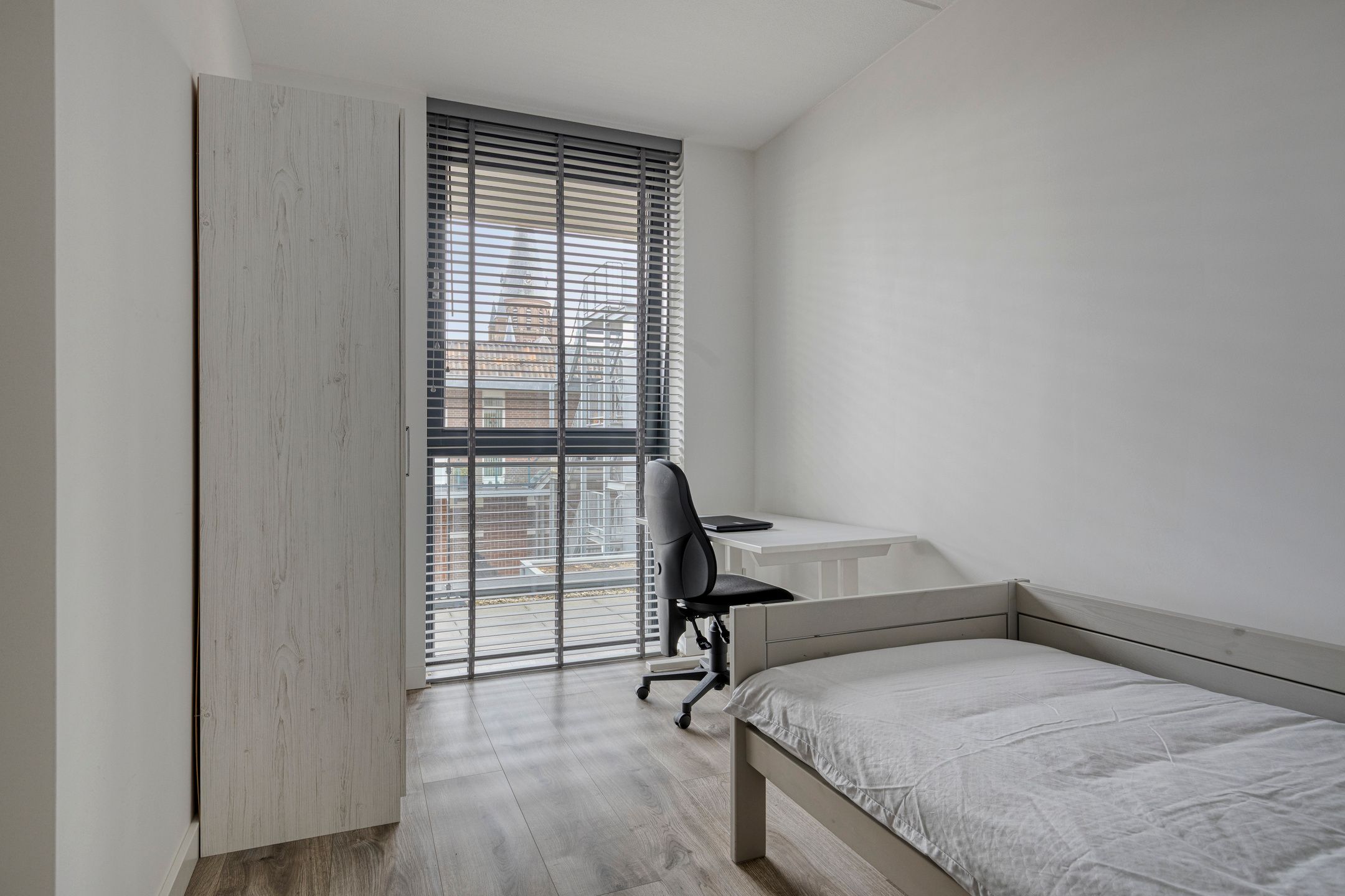 Photo 42 of Westdam 1-J1