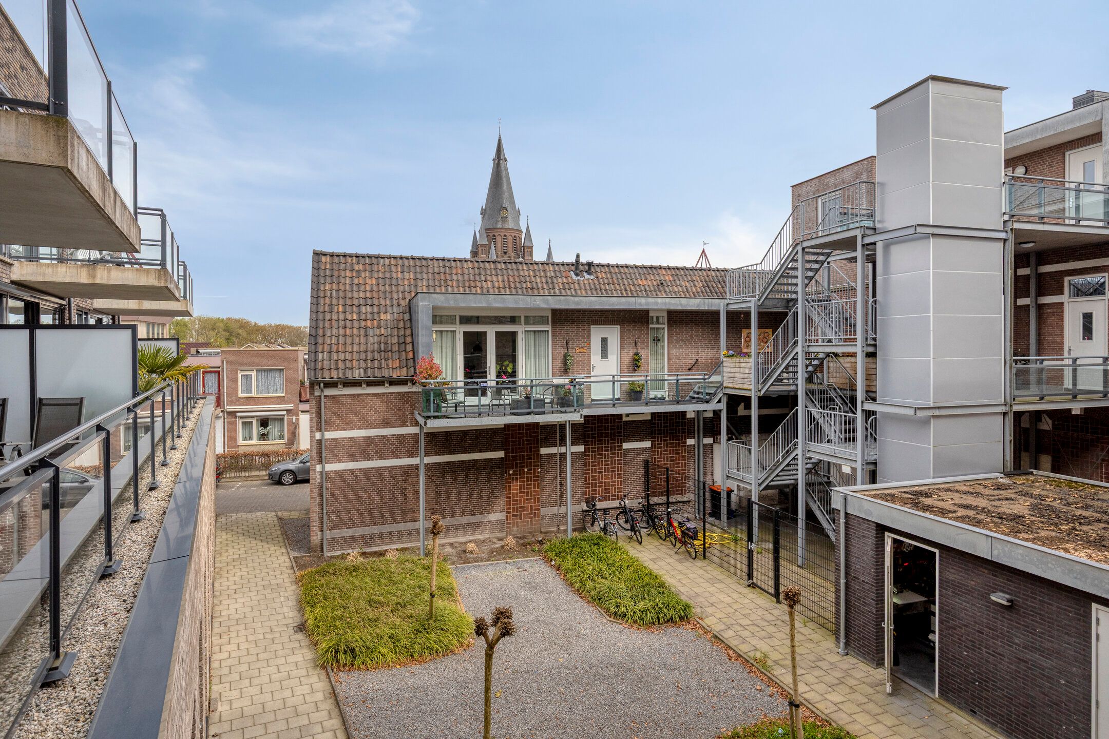 Photo 12 of Westdam 1-J1