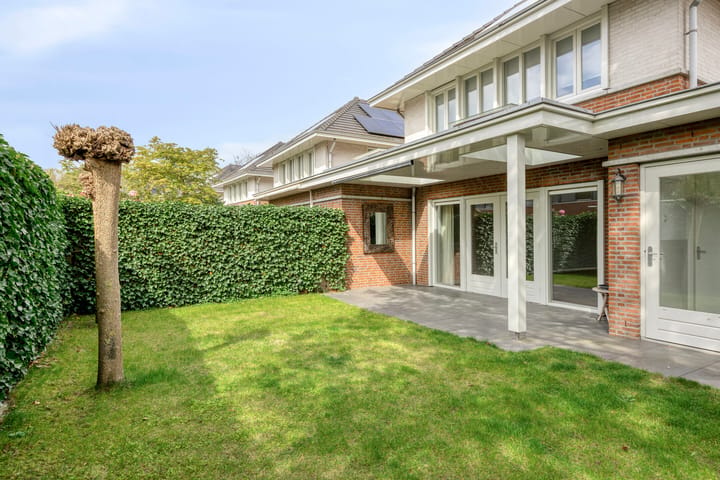 Hoekwoning te koop: Vlinderlaan 1, Son En Breugel