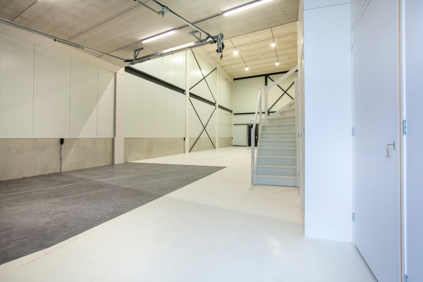 View photo 4 of Oostbaan 676