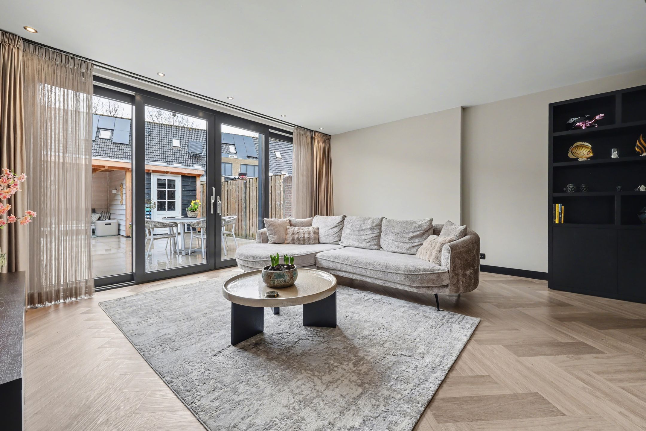 Foto 9 van Megenstraat 157