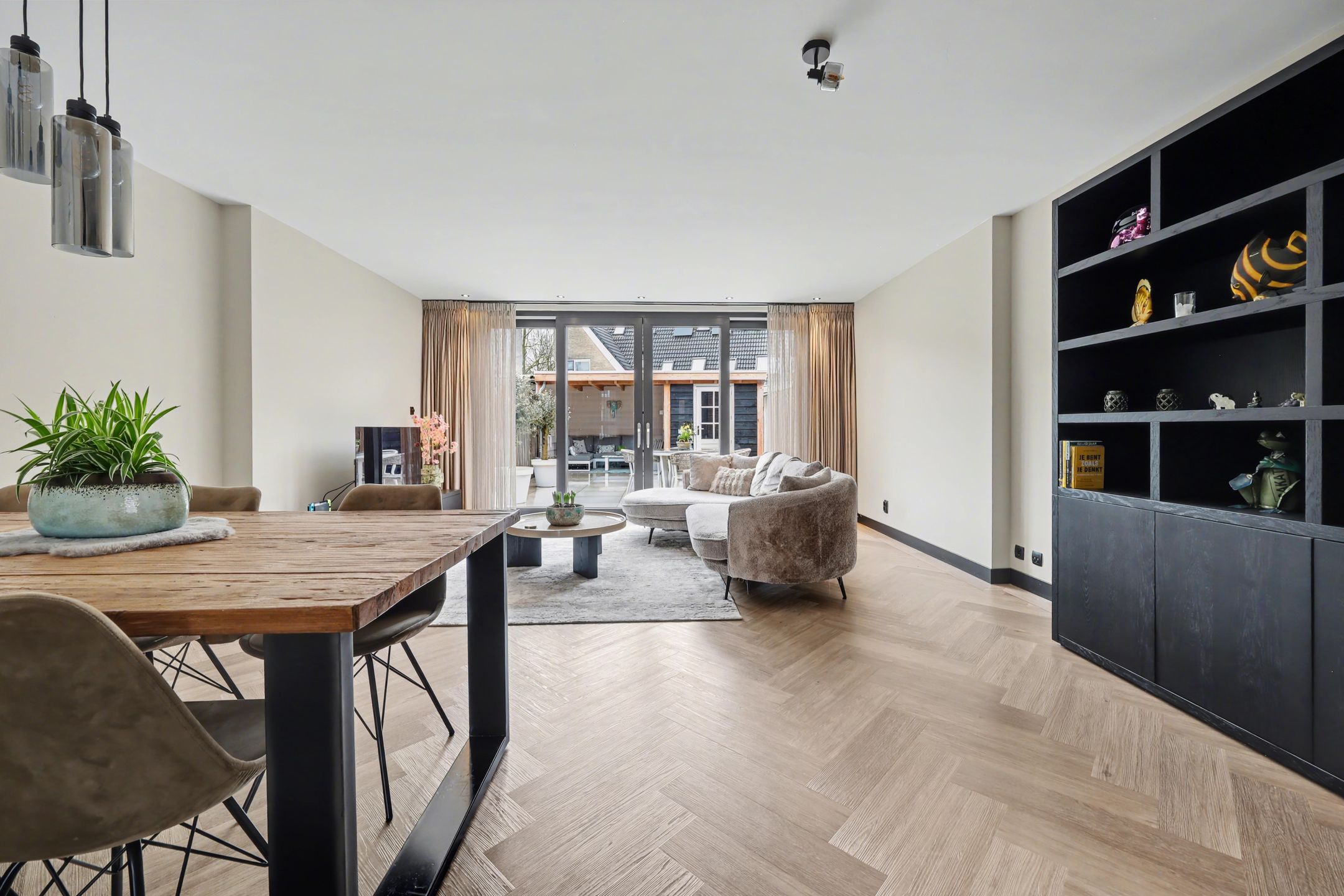 Foto 6 van Megenstraat 157