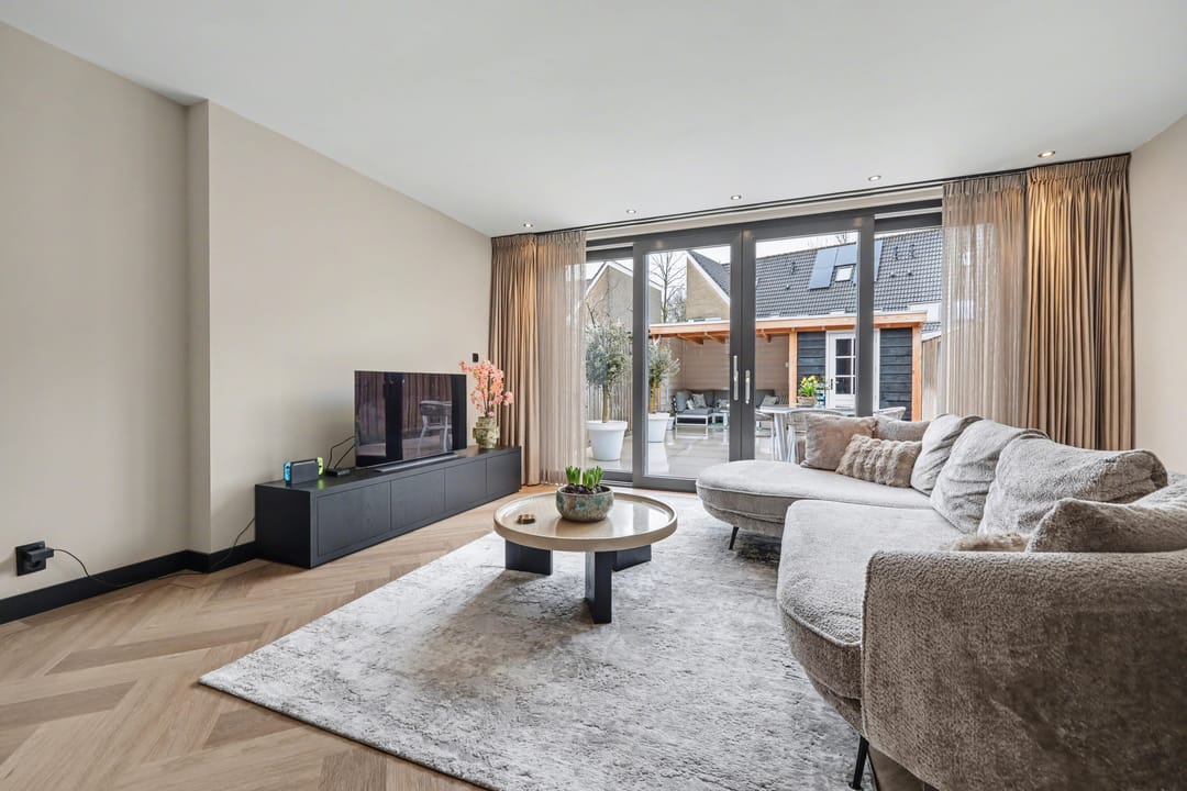 Foto 11 van Megenstraat 157