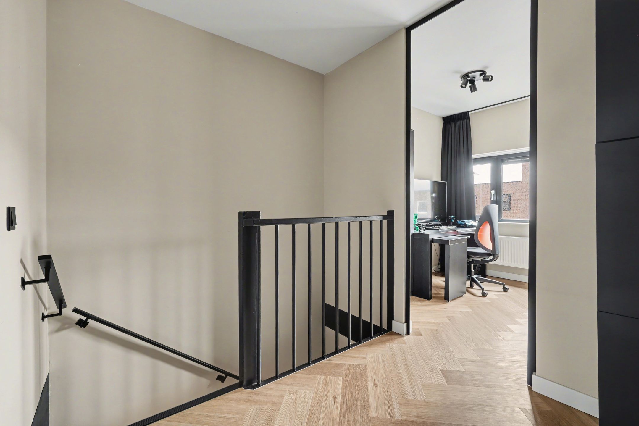 Foto 24 van Megenstraat 157