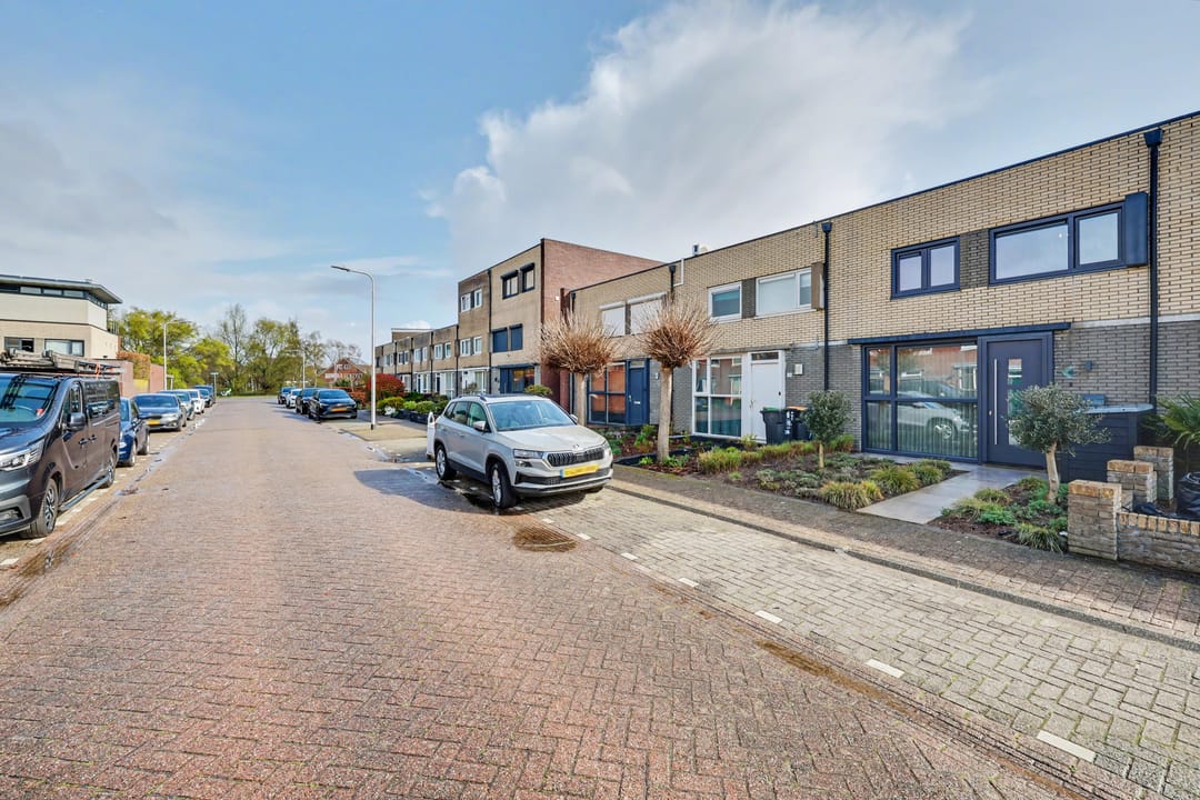 Foto 46 van Megenstraat 157