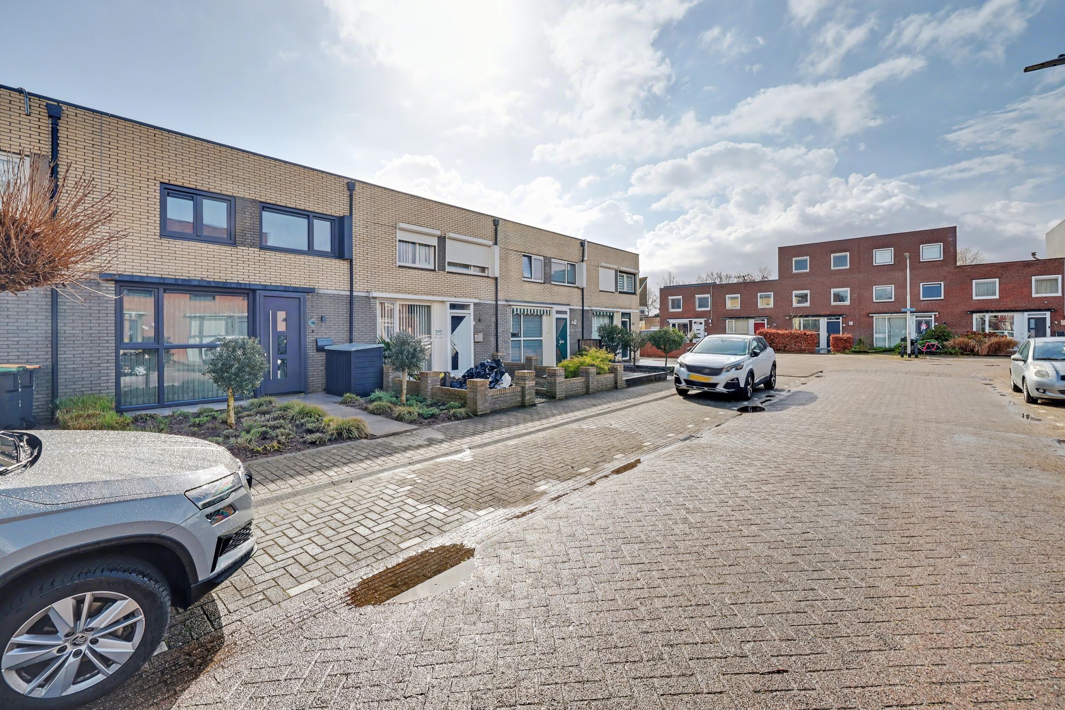 Foto 45 van Megenstraat 157