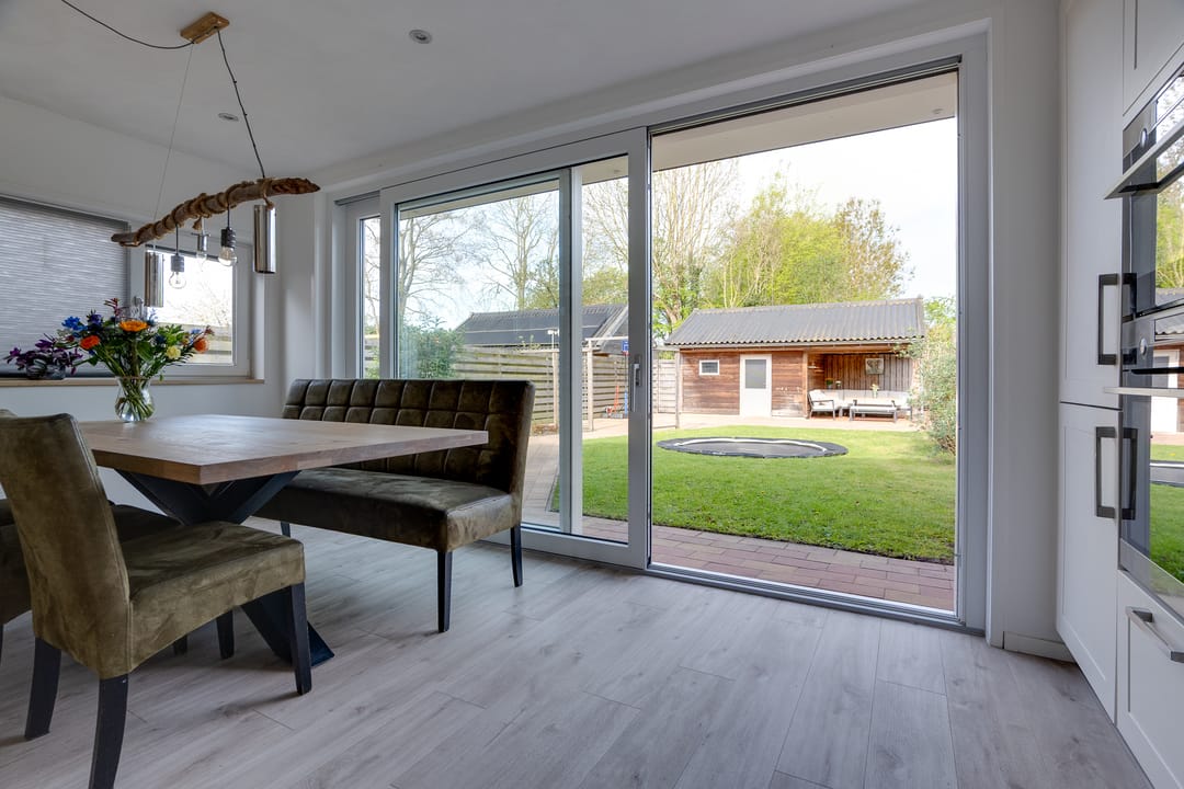 Photo 13 of Carry van Bruggenstraat 47