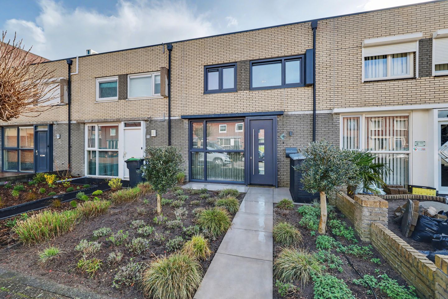 Foto 44 van Megenstraat 157