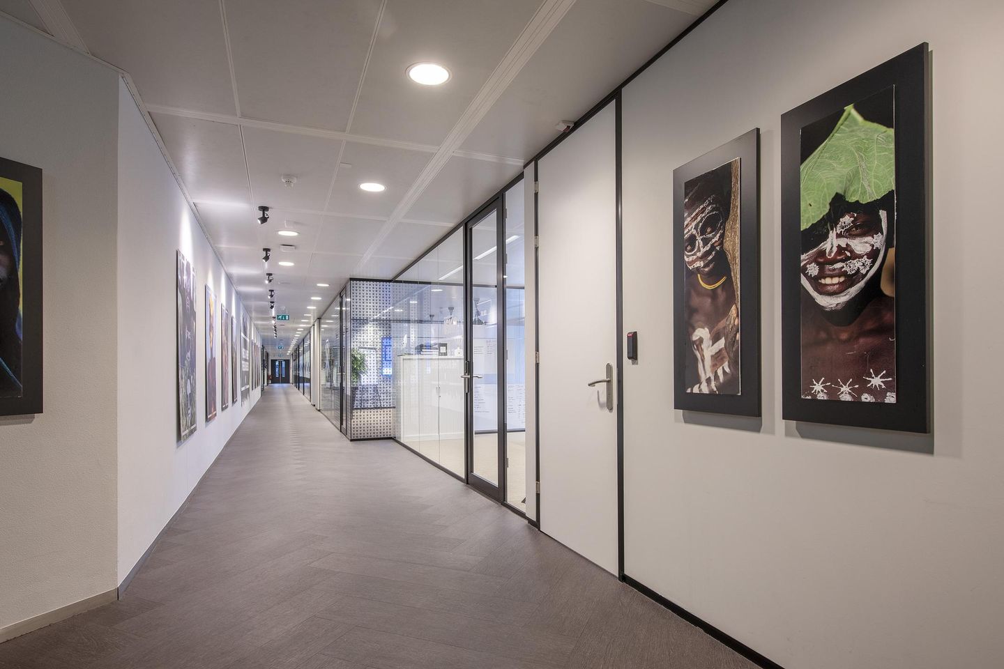 View photo 3 of Prins Bernhardplein 200