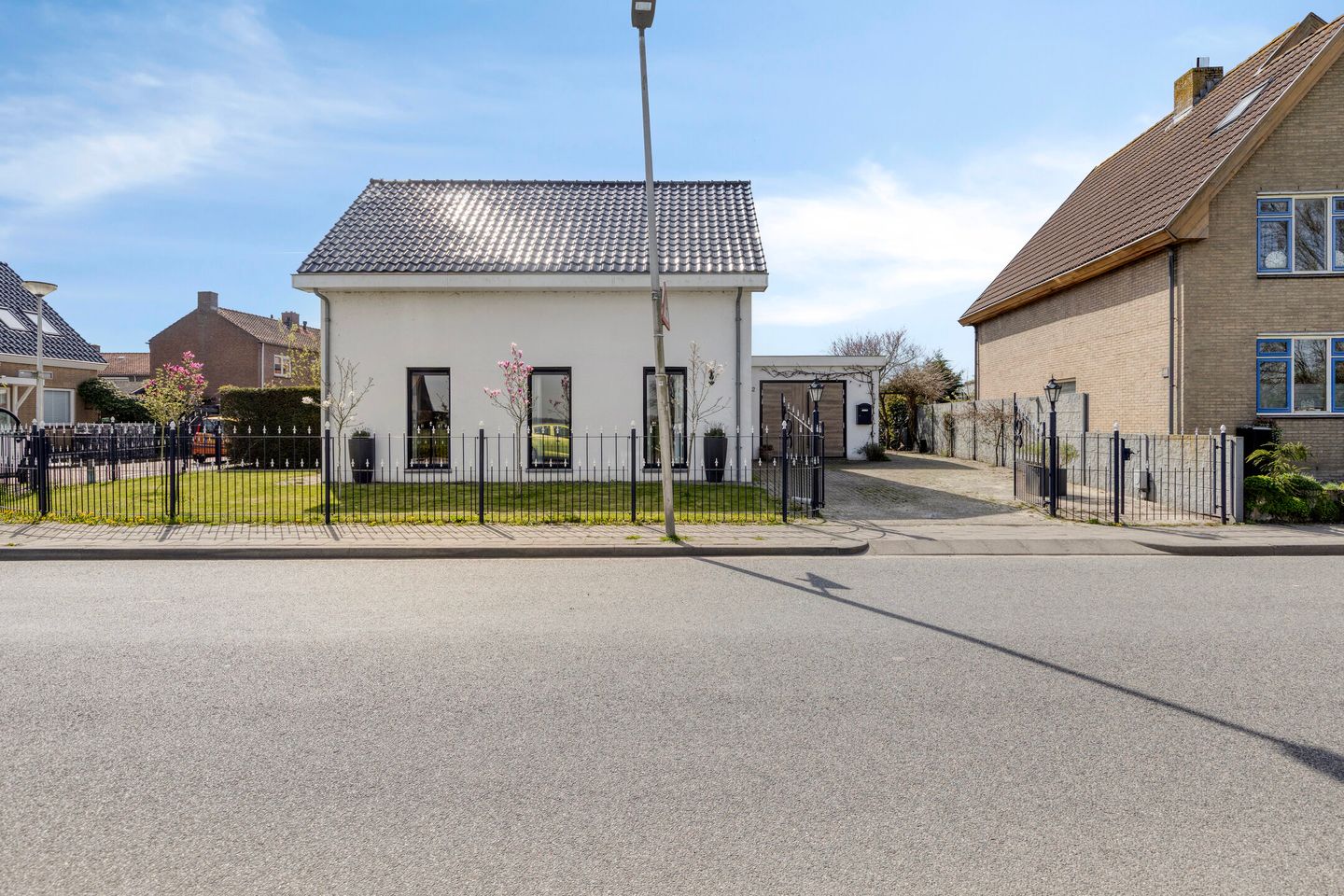 Foto 5 van Dorpsweg 2