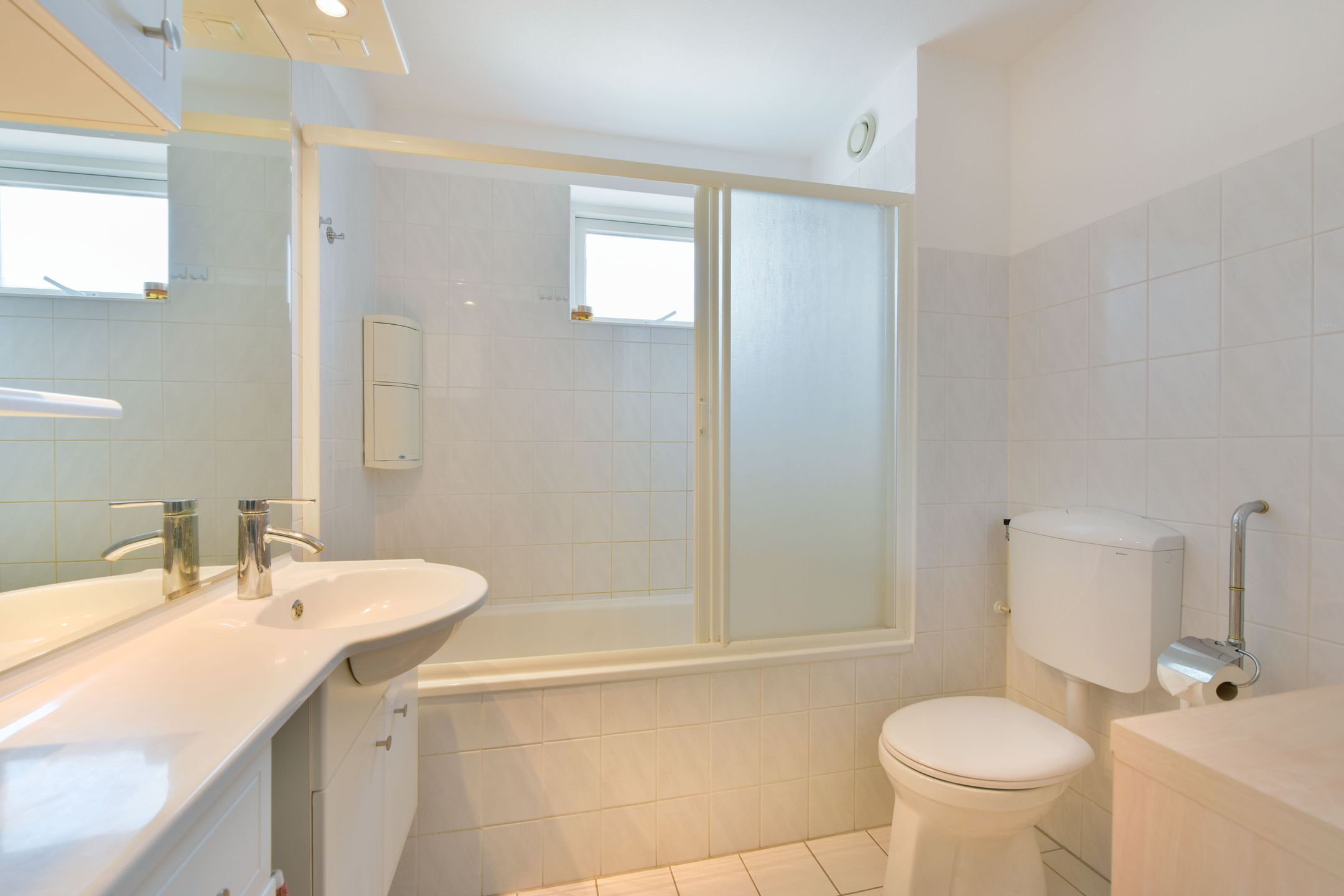 Spacious terraced house with four bedrooms and living room extension in Kersenboogerd-Zuid — 18