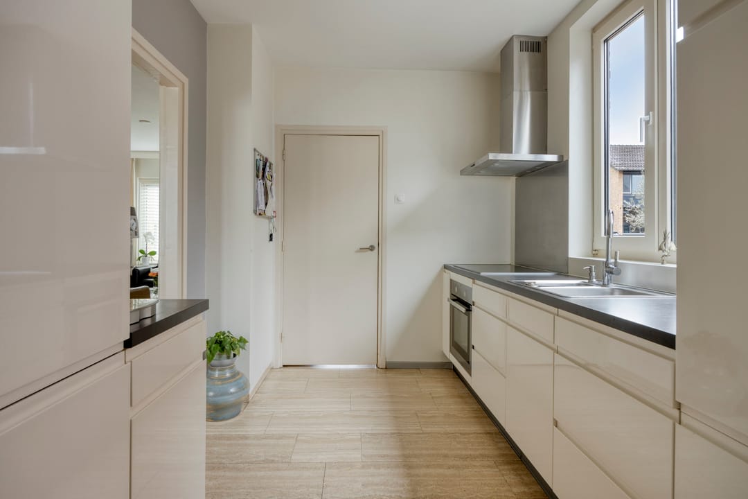 Photo 16 of Burgemeester Beenenstraat 25