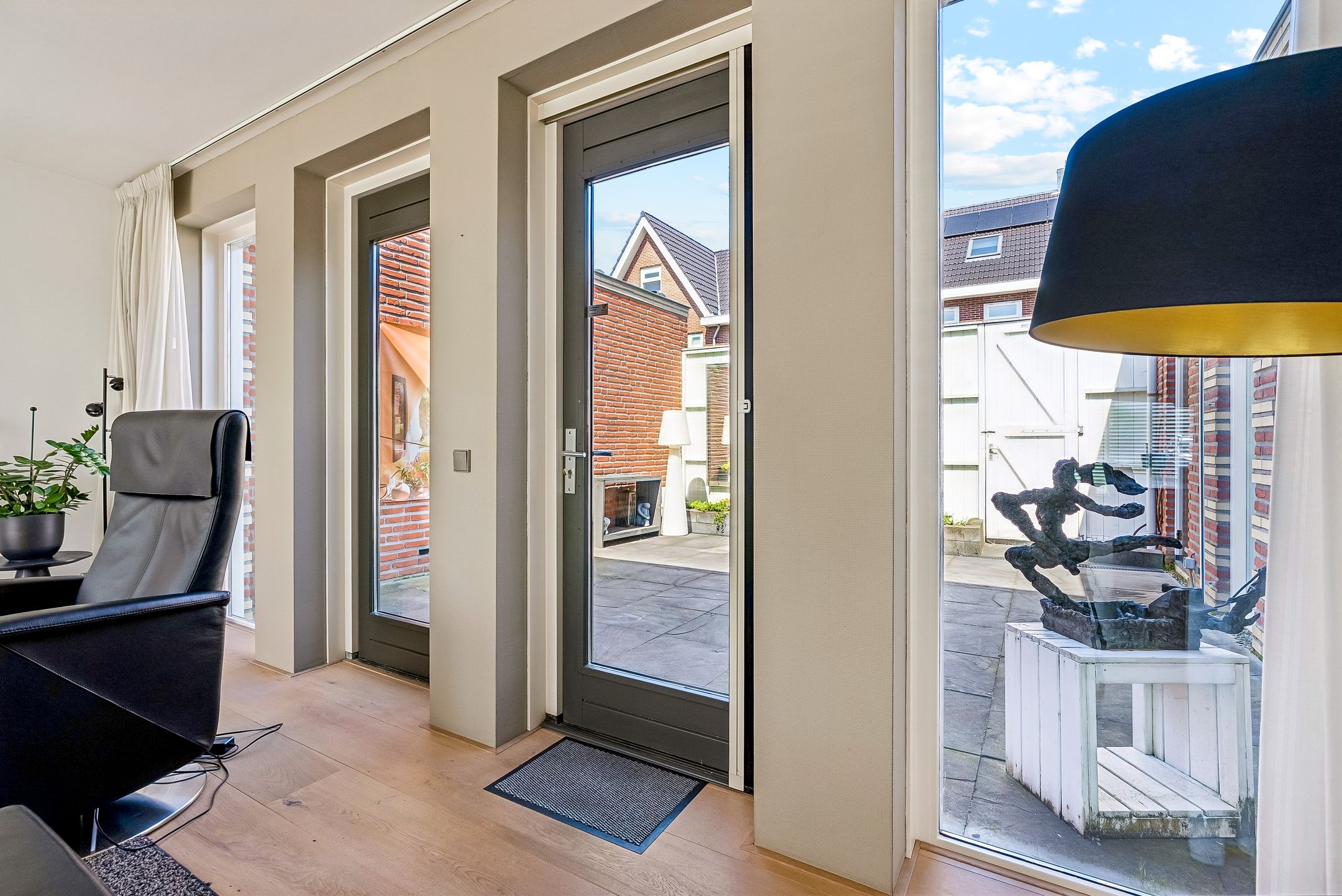 Photo 12 of Galjoen 11 63