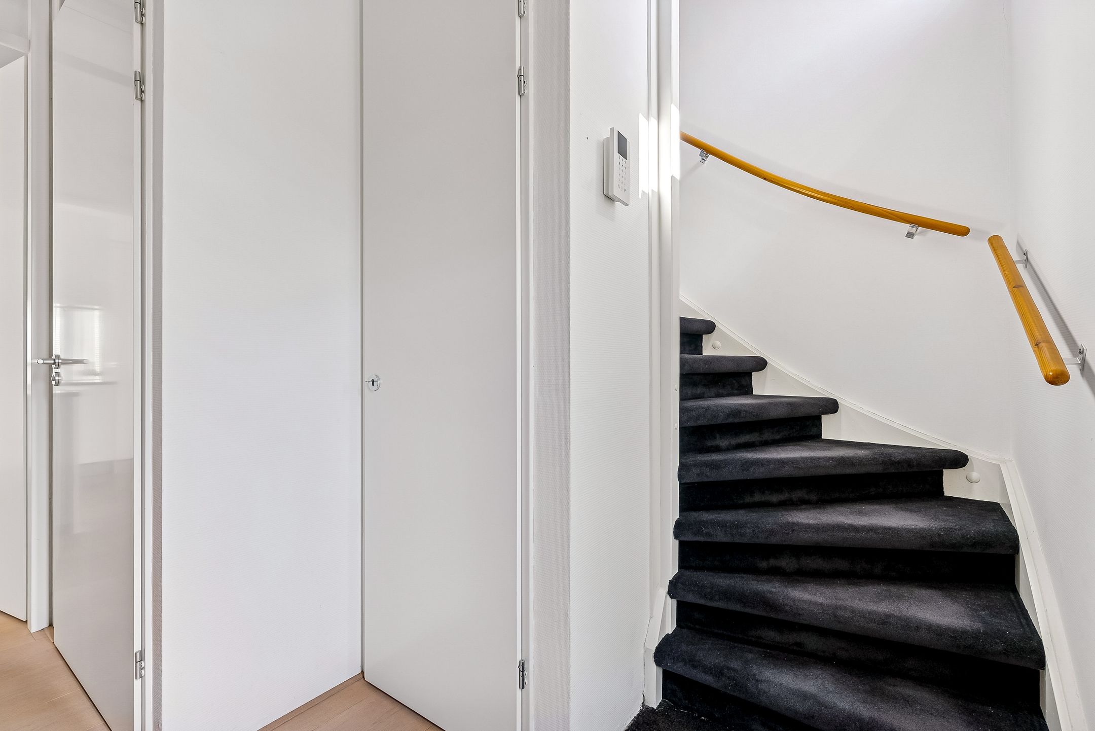 Photo 24 of Galjoen 11 63