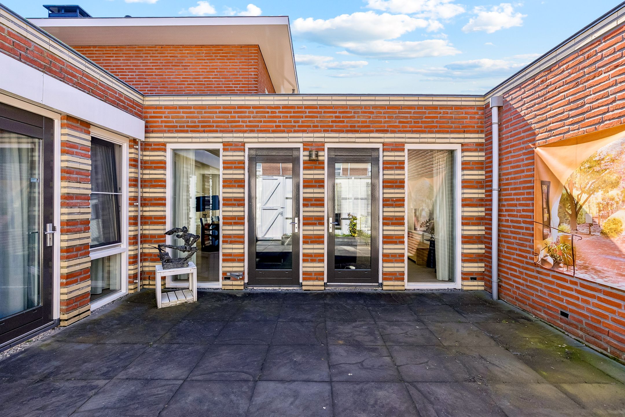 Photo 33 of Galjoen 11 63