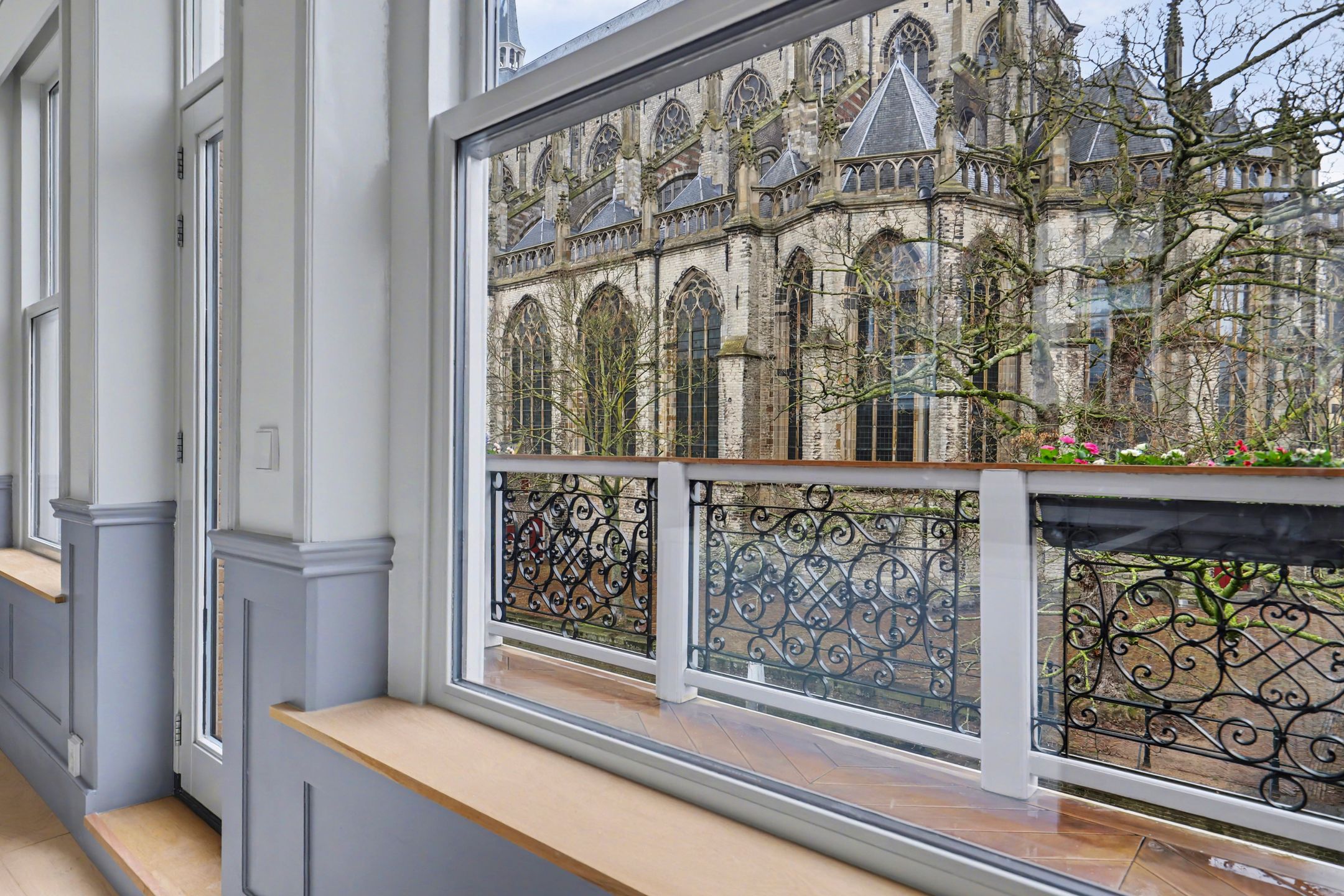 Foto 24 van Voorstraat 439