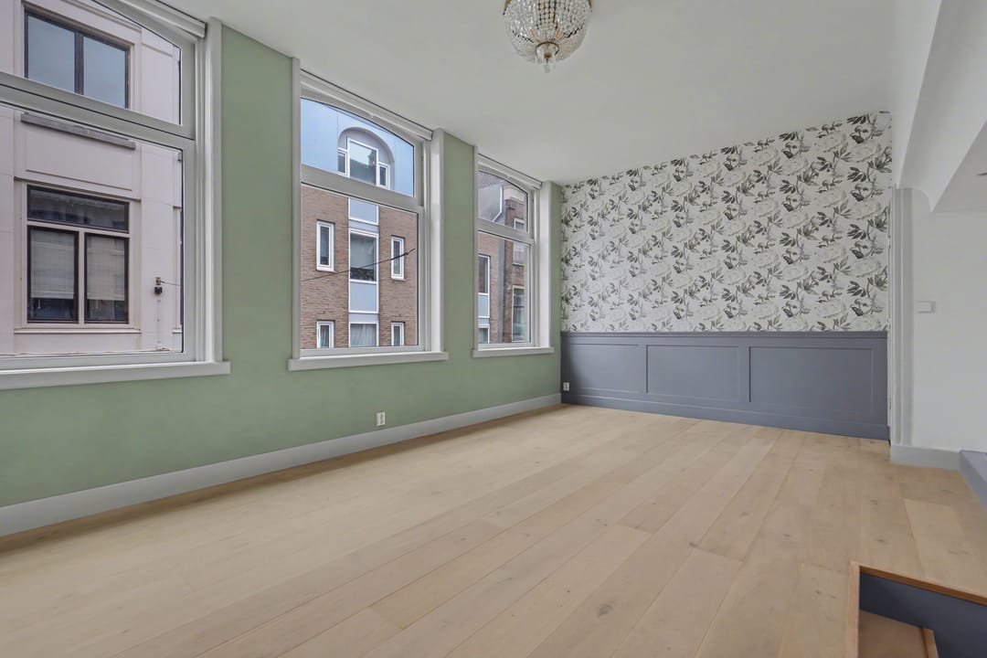 Photo 13 of Voorstraat 439