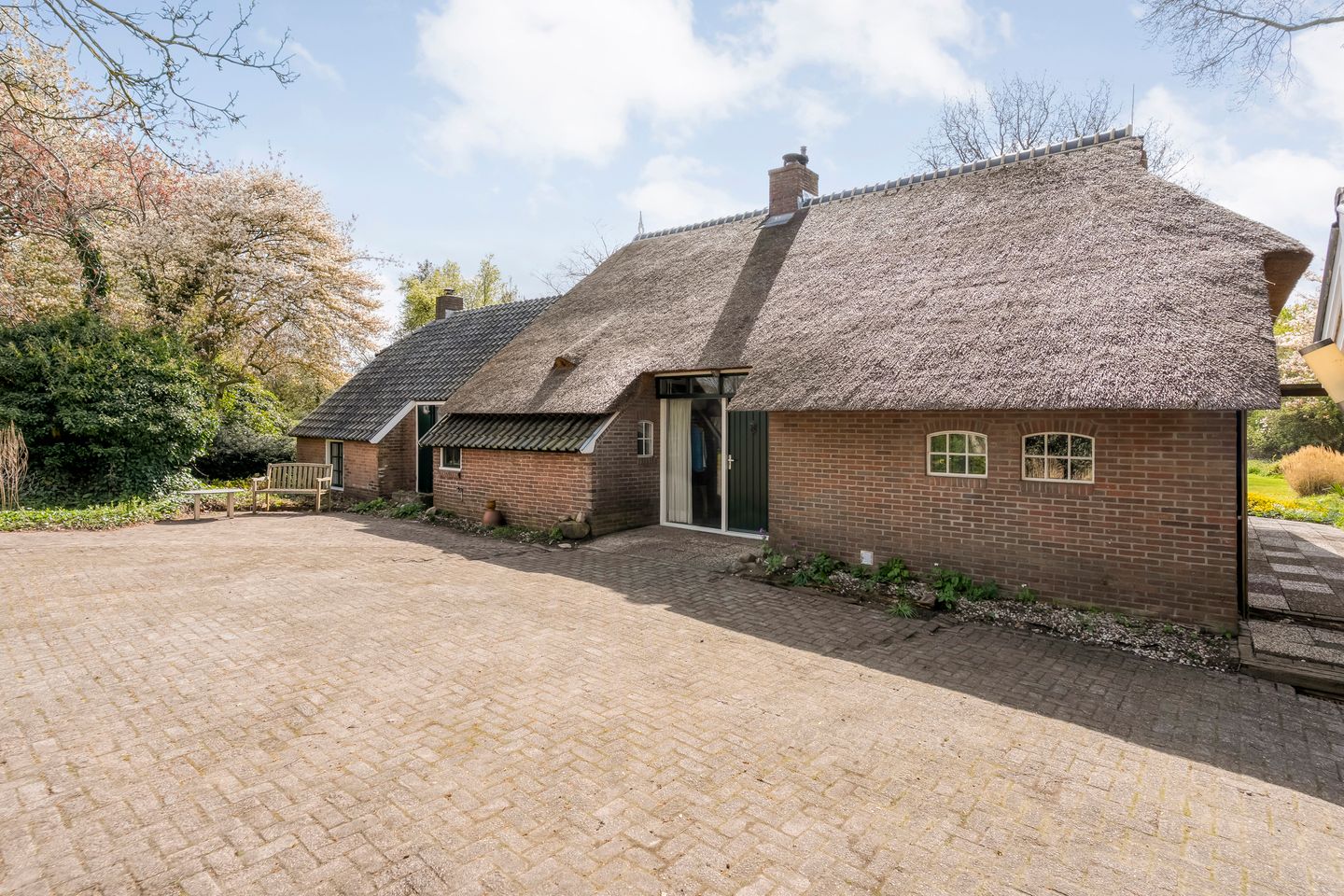 Foto 10 van Burgemeester Tonckensstraat 53