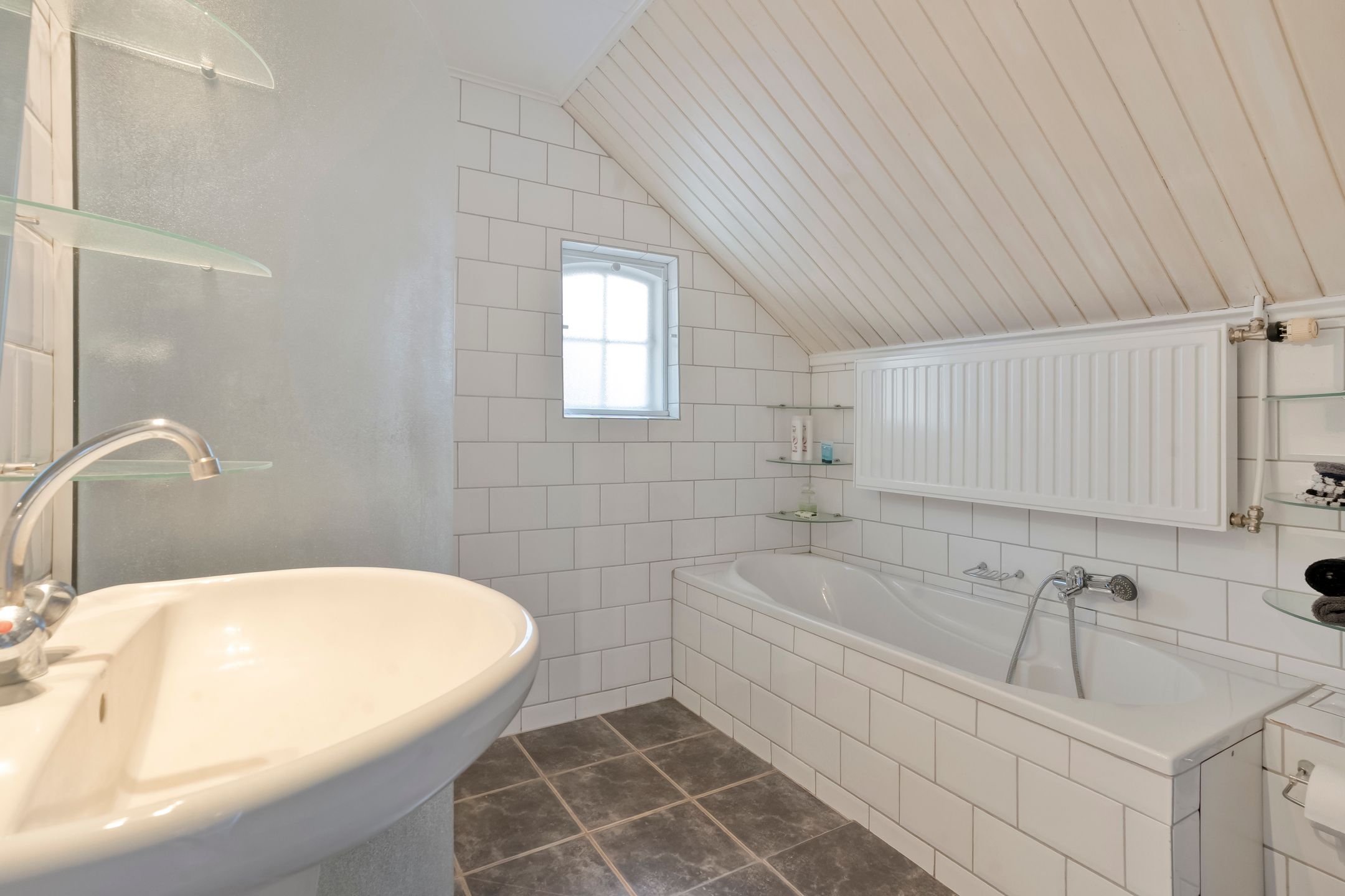 Foto 39 van Burgemeester Tonckensstraat 53