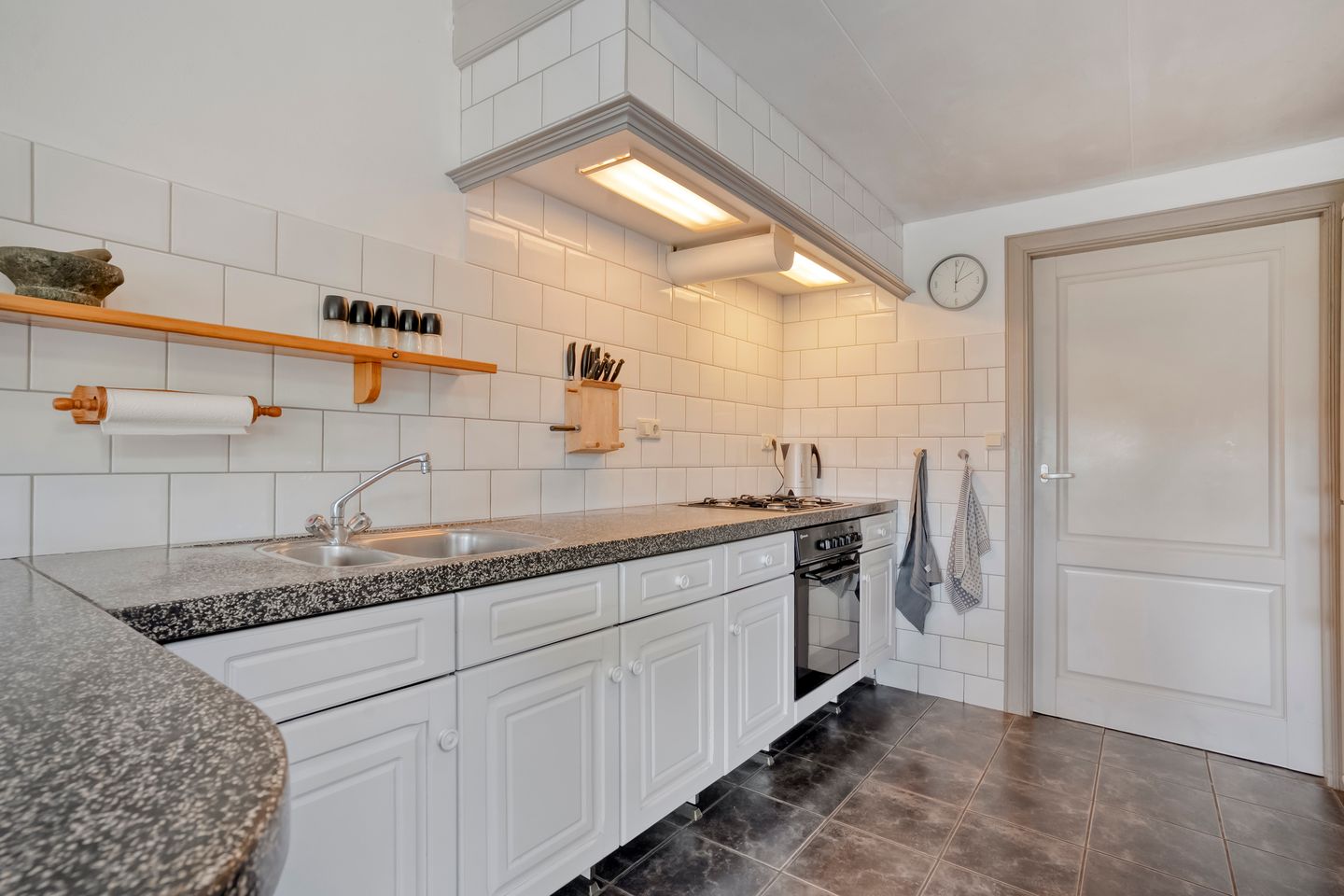 Foto 19 van Burgemeester Tonckensstraat 53