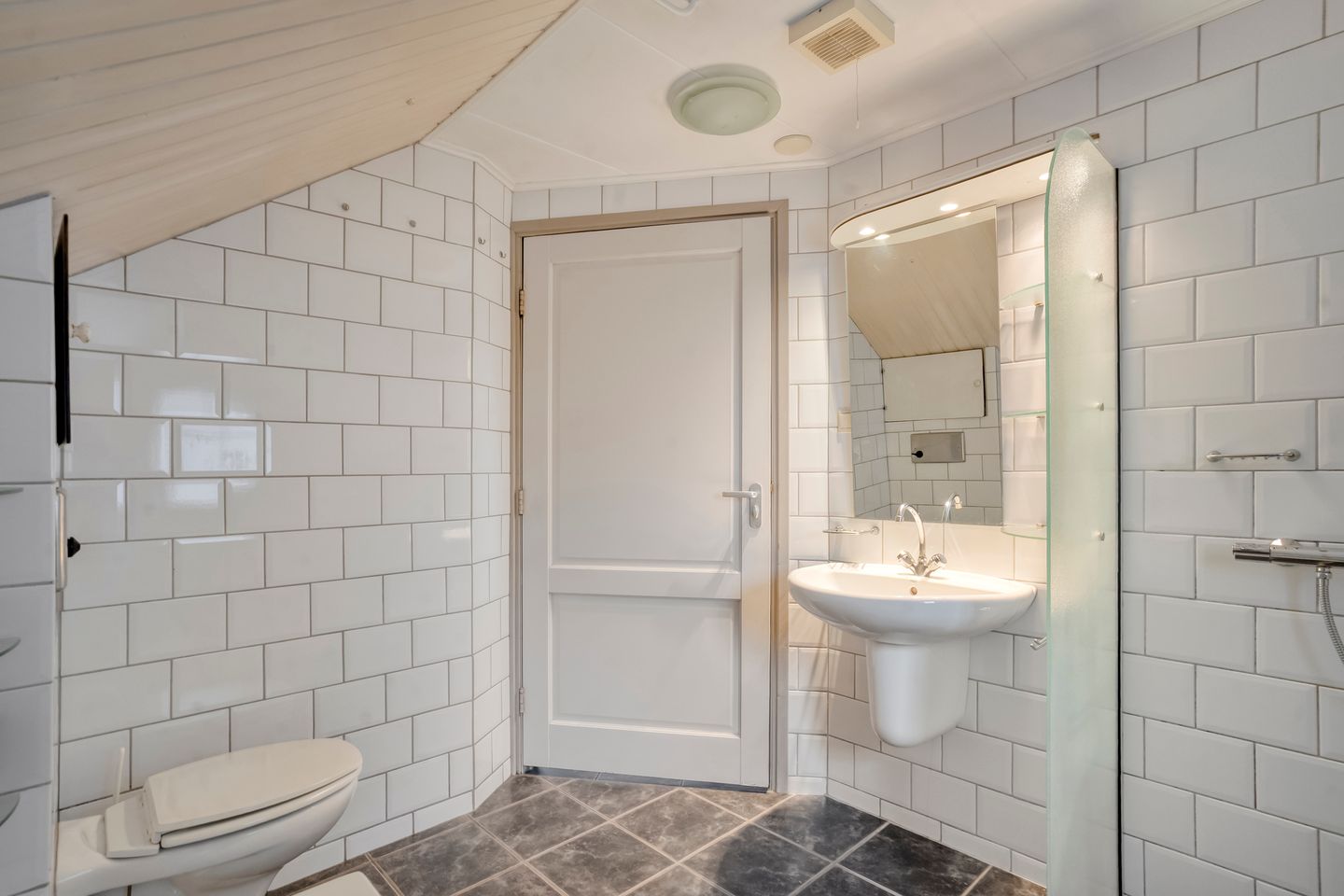 Foto 40 van Burgemeester Tonckensstraat 53