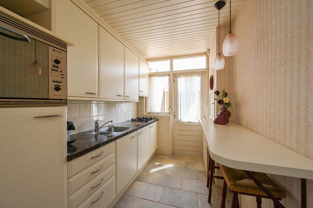 Photo 8 of Hortensiastraat 18