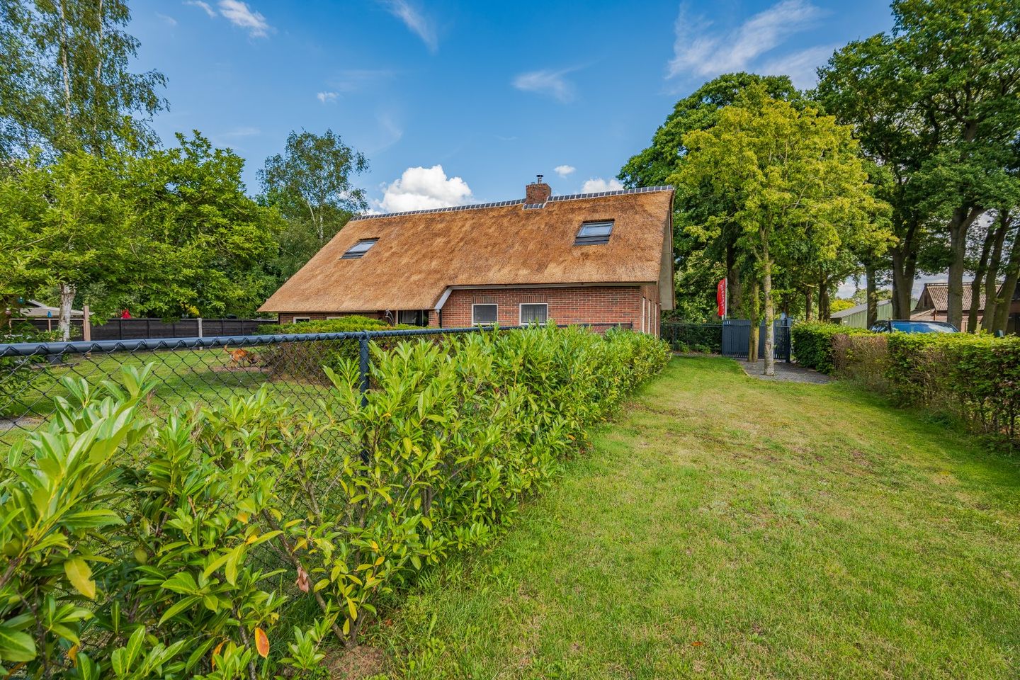 Bekijk foto 3 van Bultweg 7