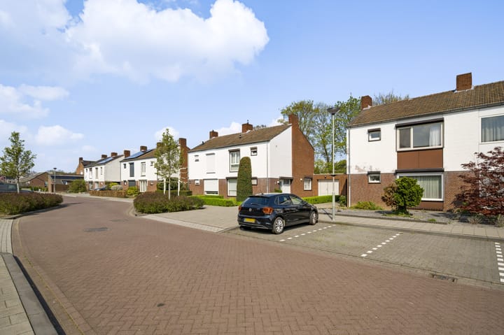 Photo 4 of van Gelderstraat 10