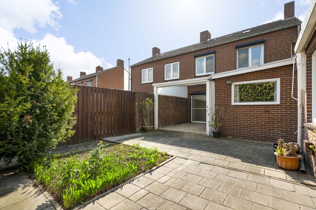 Foto 16 van van Gelderstraat 10