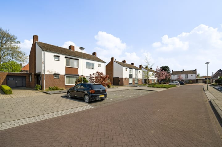 Photo 3 of van Gelderstraat 10