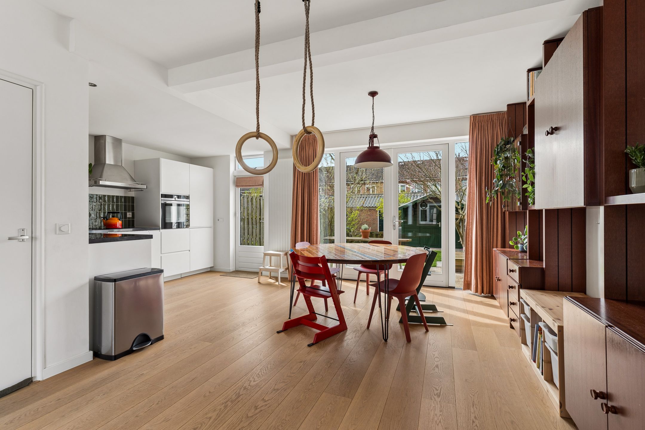 Foto 12 van Derick Huessenstraat 8