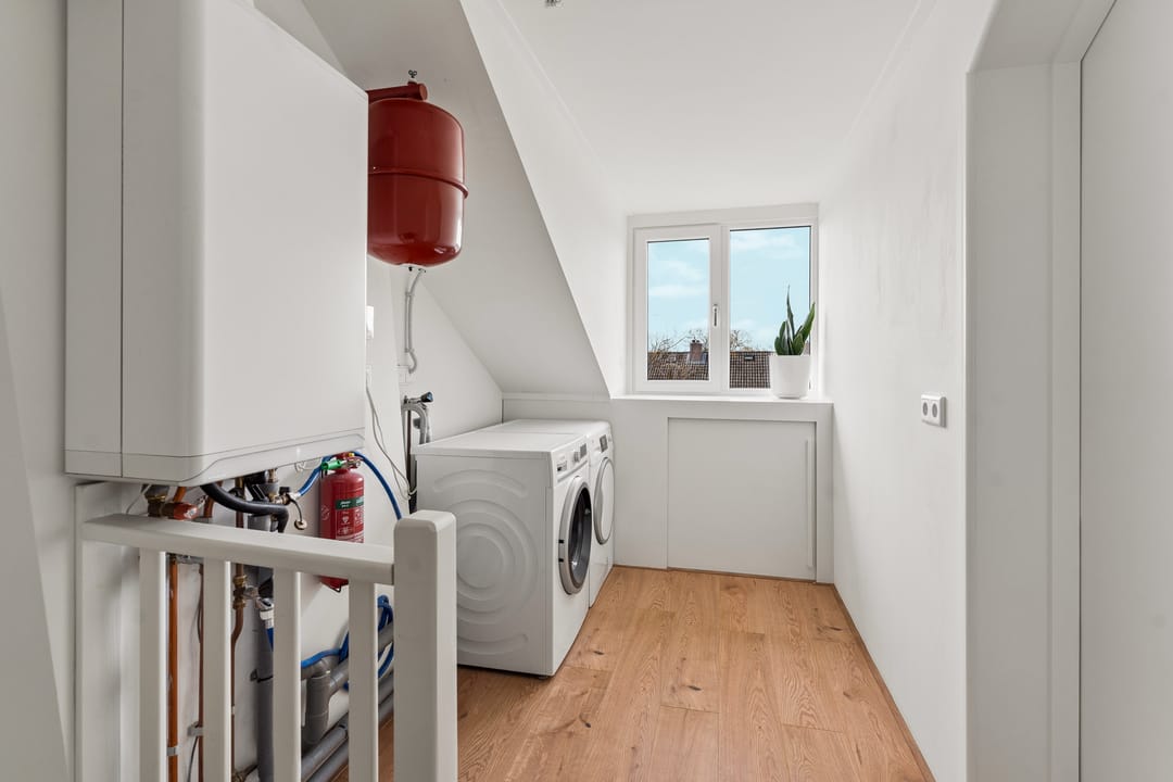 Foto 28 van Derick Huessenstraat 8