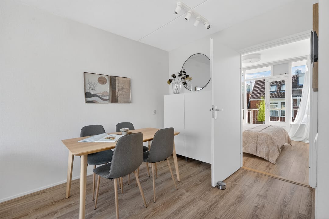 Photo 8 of Pieter Nieuwlandstraat 18-C